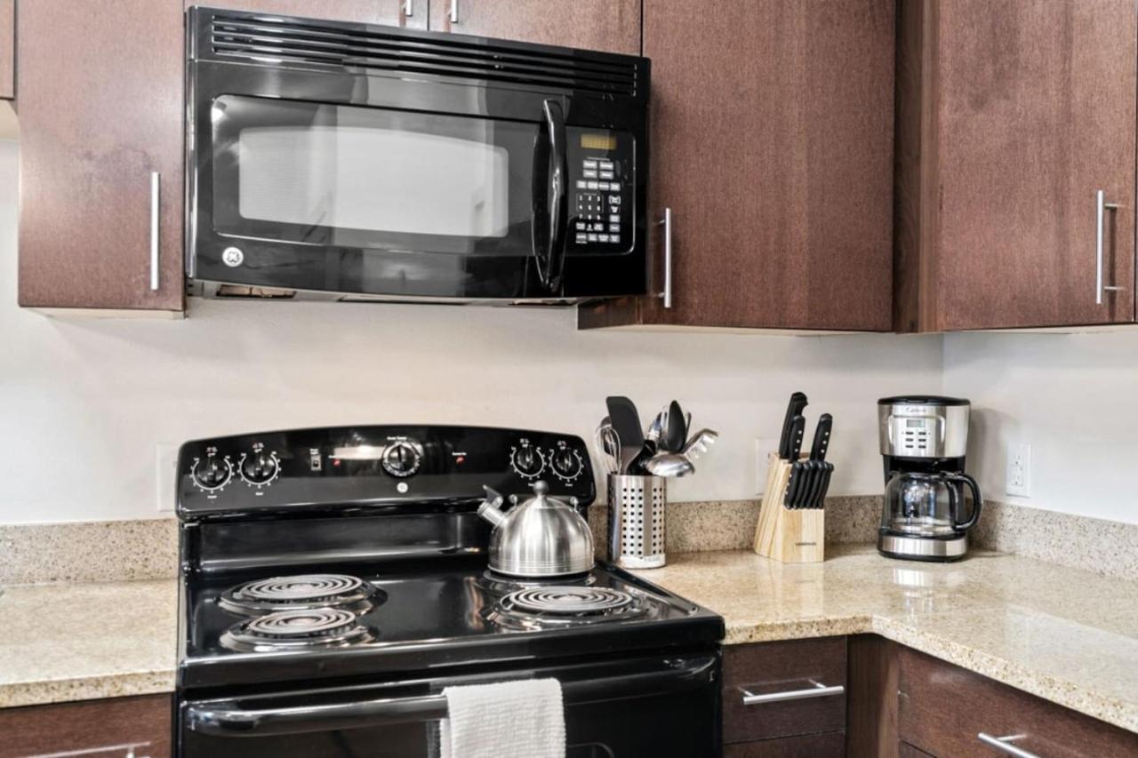 Birmingham Vacations - Trendy 2BR with Easy Access to Birmingham - Property Image 3