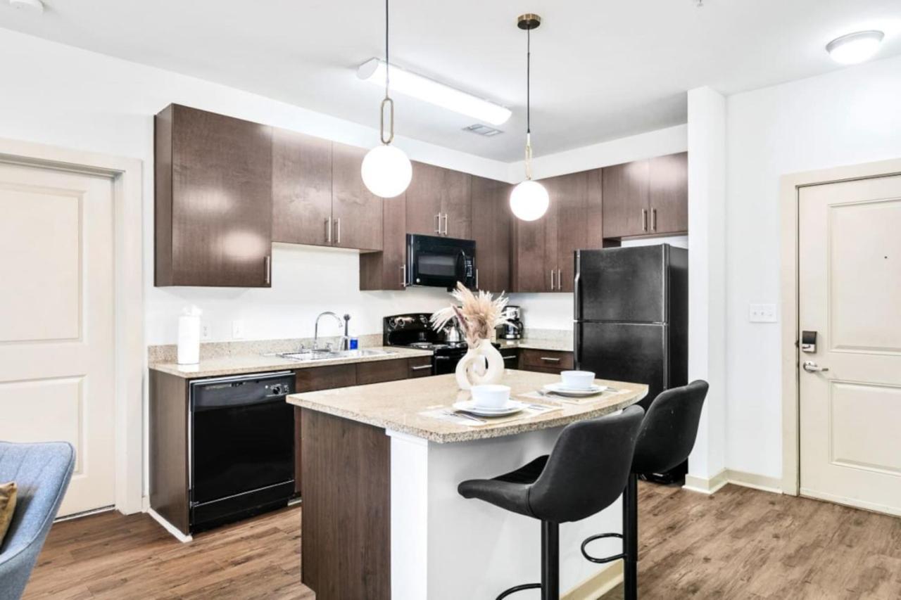 Birmingham Vacations - Trendy 2BR with Easy Access to Birmingham - Property Image 5