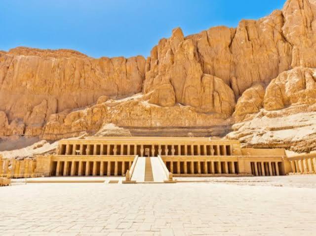 Grand Square Hostel Luxor