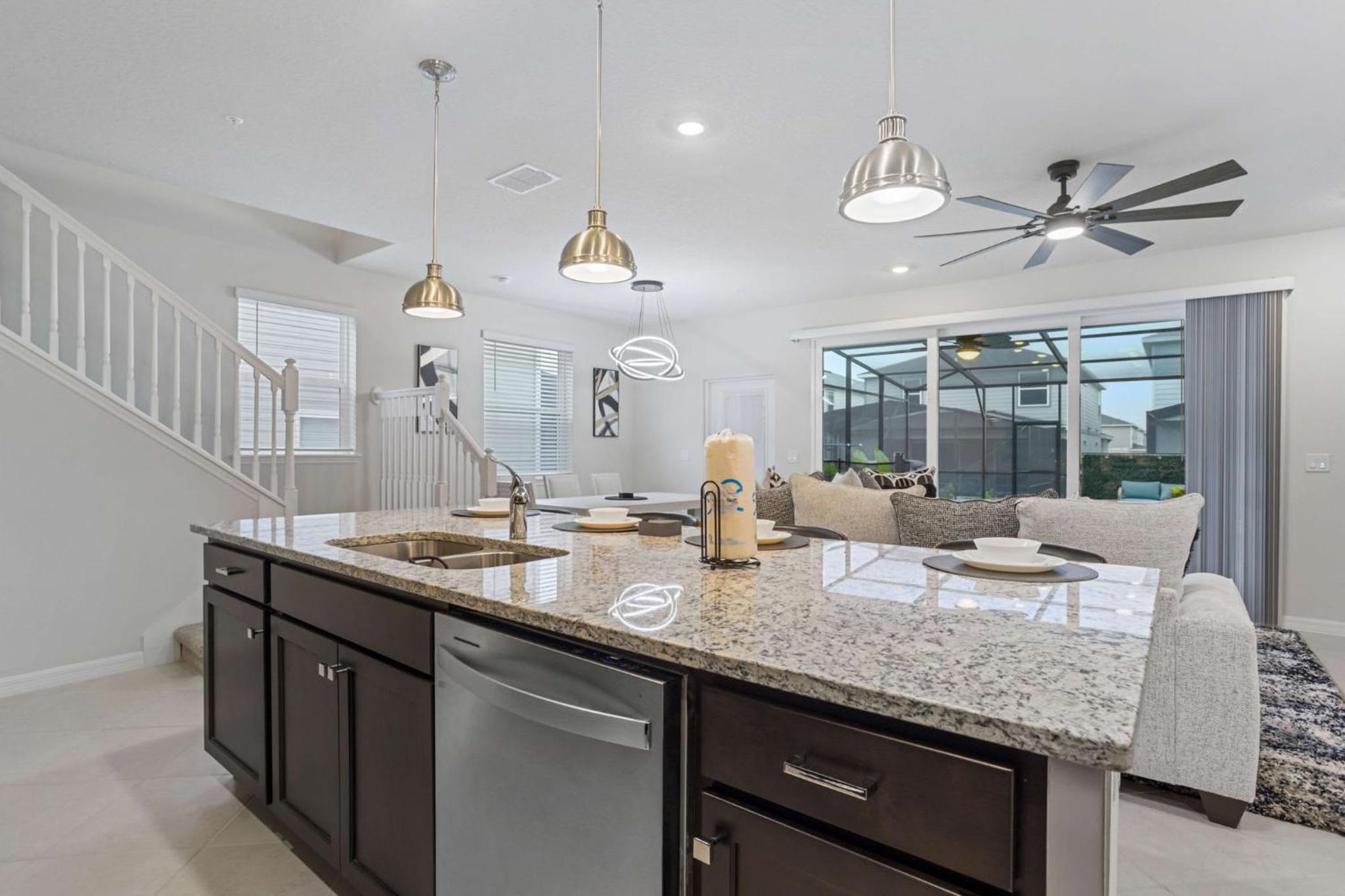 BRAND New 5 bed Villa in Windsor Cay