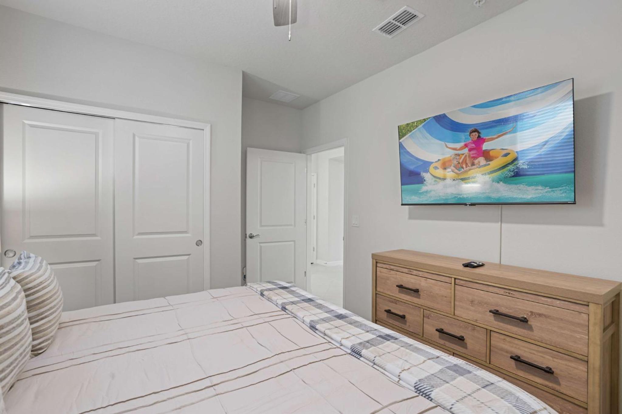 BRAND New 5 bed Villa in Windsor Cay