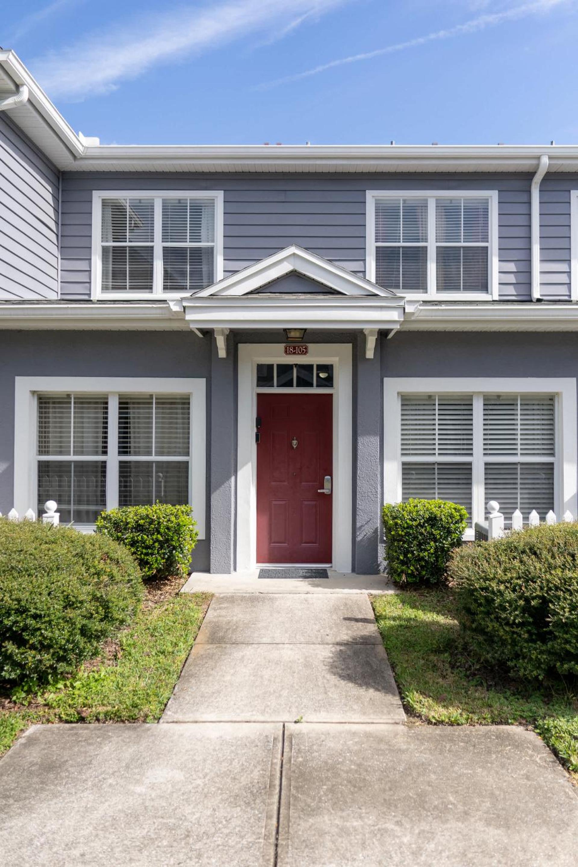 Apartment minutes from Disney
