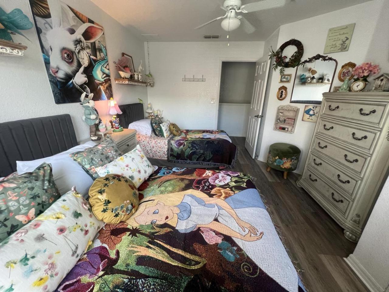 Apartment minutes from Disney