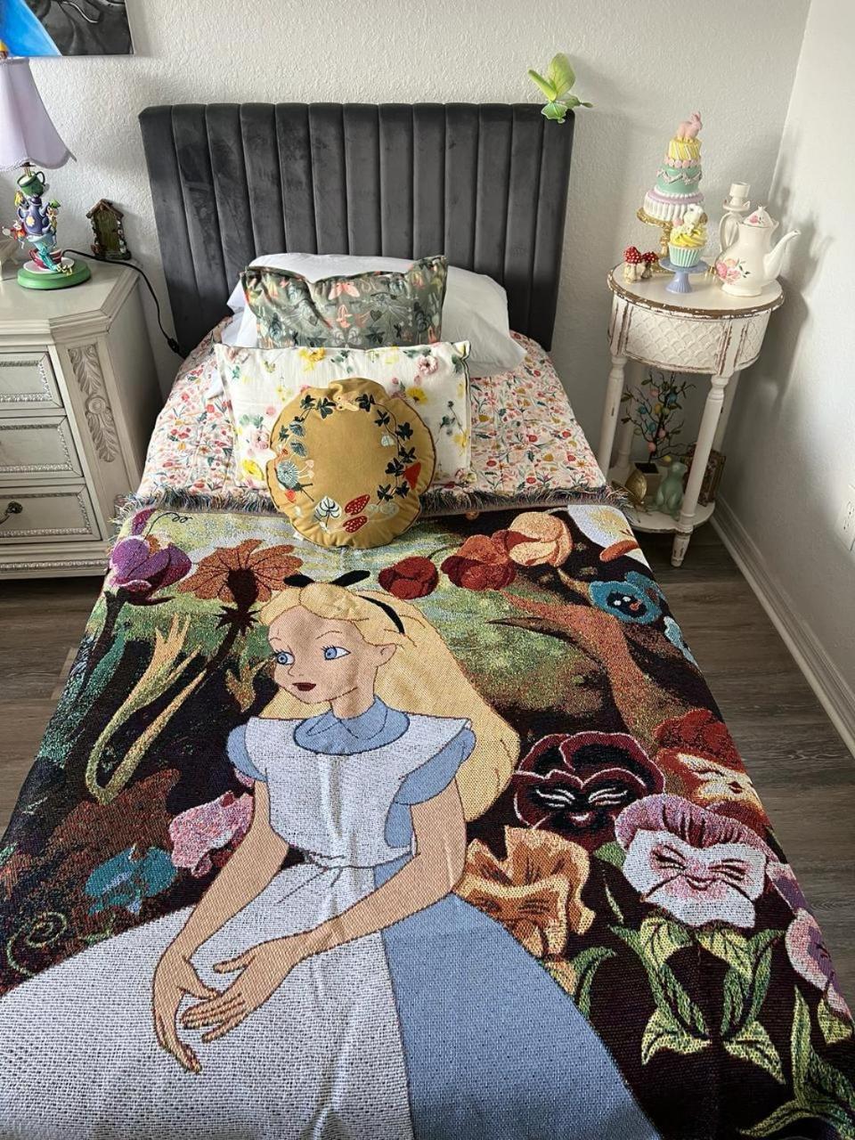Apartment minutes from Disney