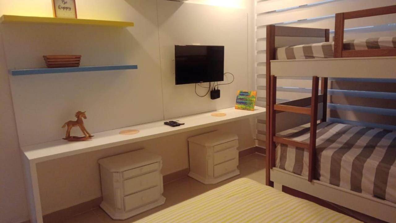 Amplios Aptos de Lujo Frente a la Playa a 5 Minutos del Centro y del Aeropuerto, en Edificio con Piscina, Jacuzzi, Sauna, Gimnasio, Turco y Seguridad las 2