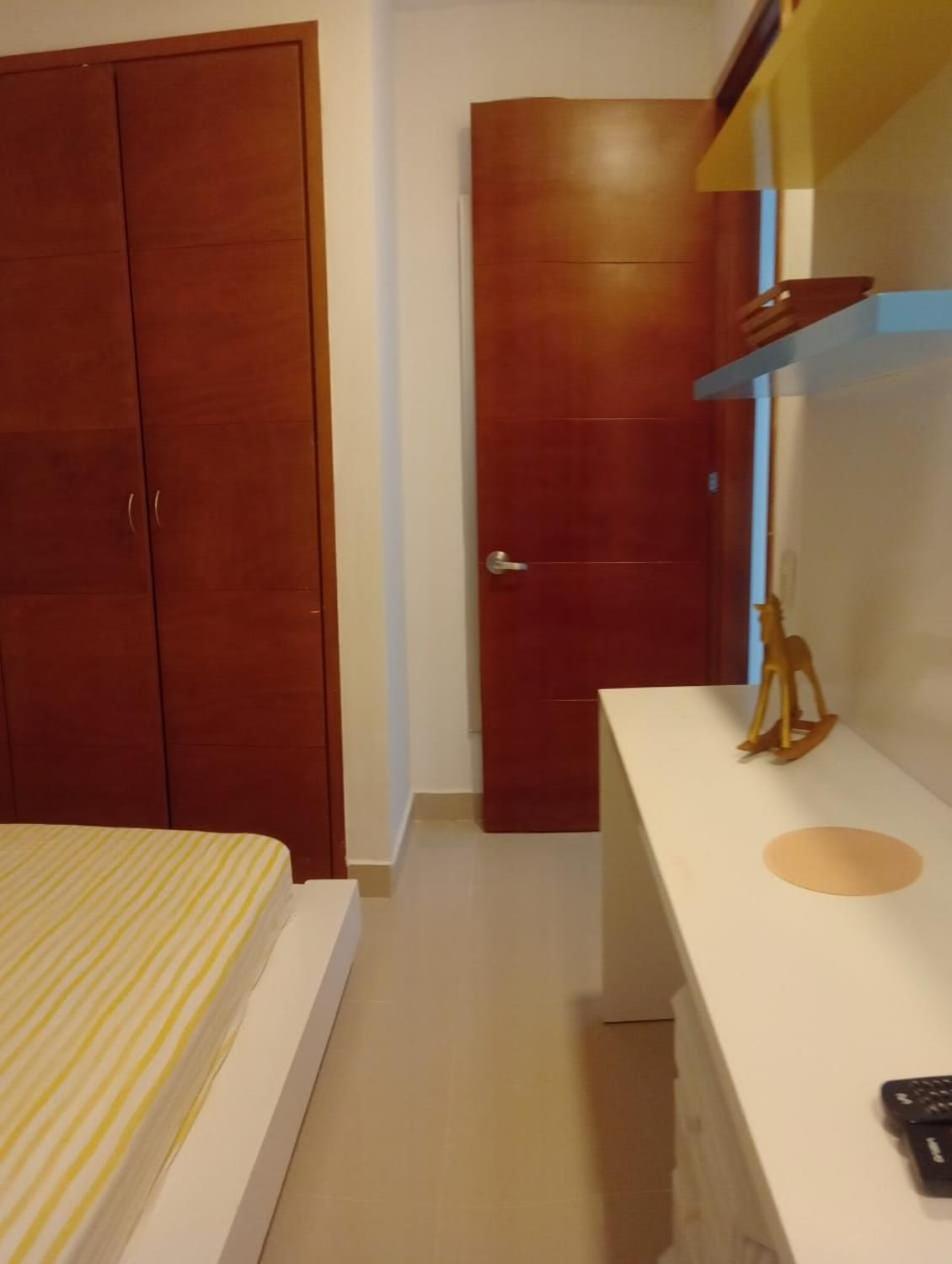 Amplios Aptos de Lujo Frente a la Playa a 5 Minutos del Centro y del Aeropuerto, en Edificio con Piscina, Jacuzzi, Sauna, Gimnasio, Turco y Seguridad las 2