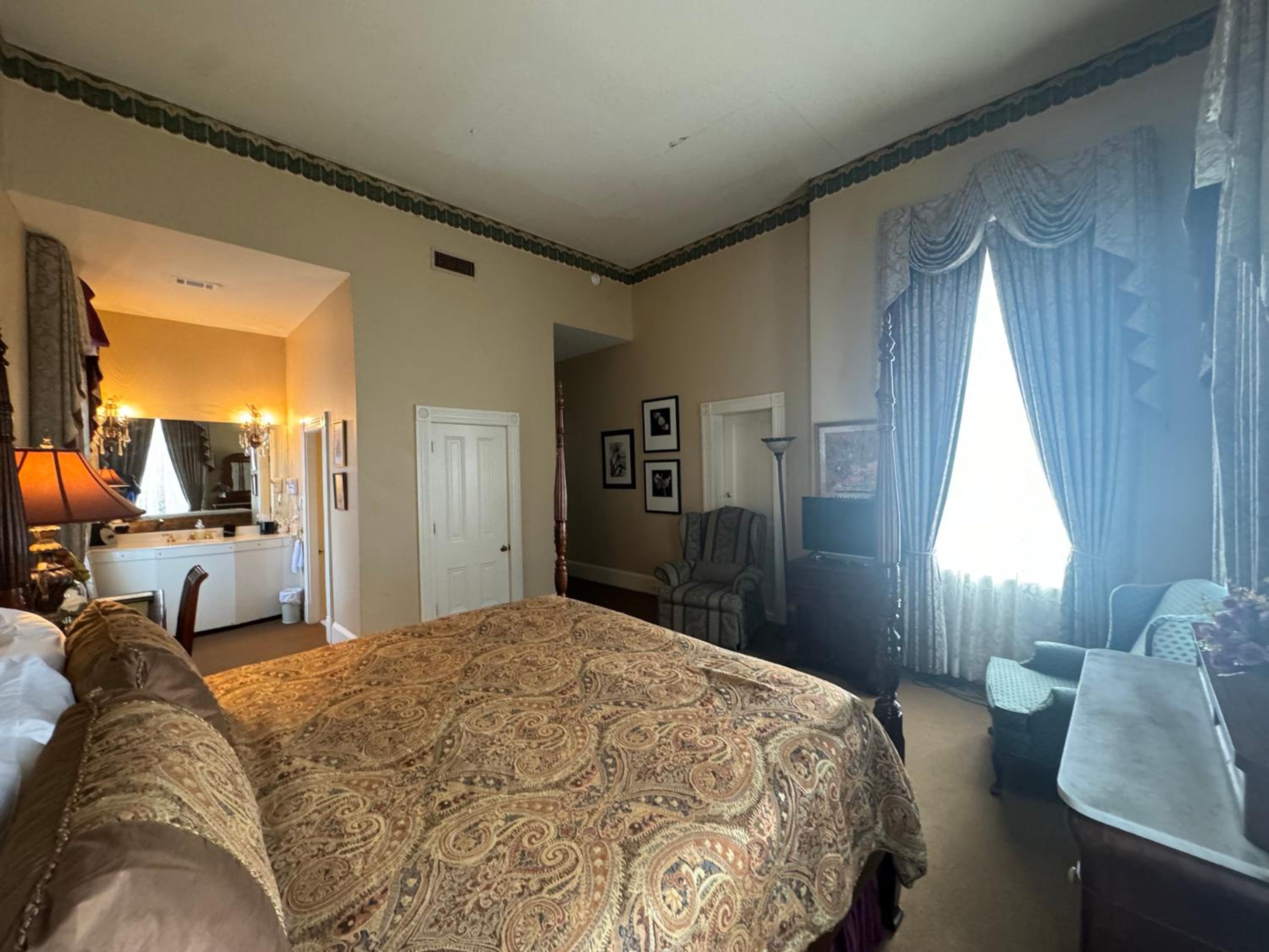 The Guest House Historic Mansion