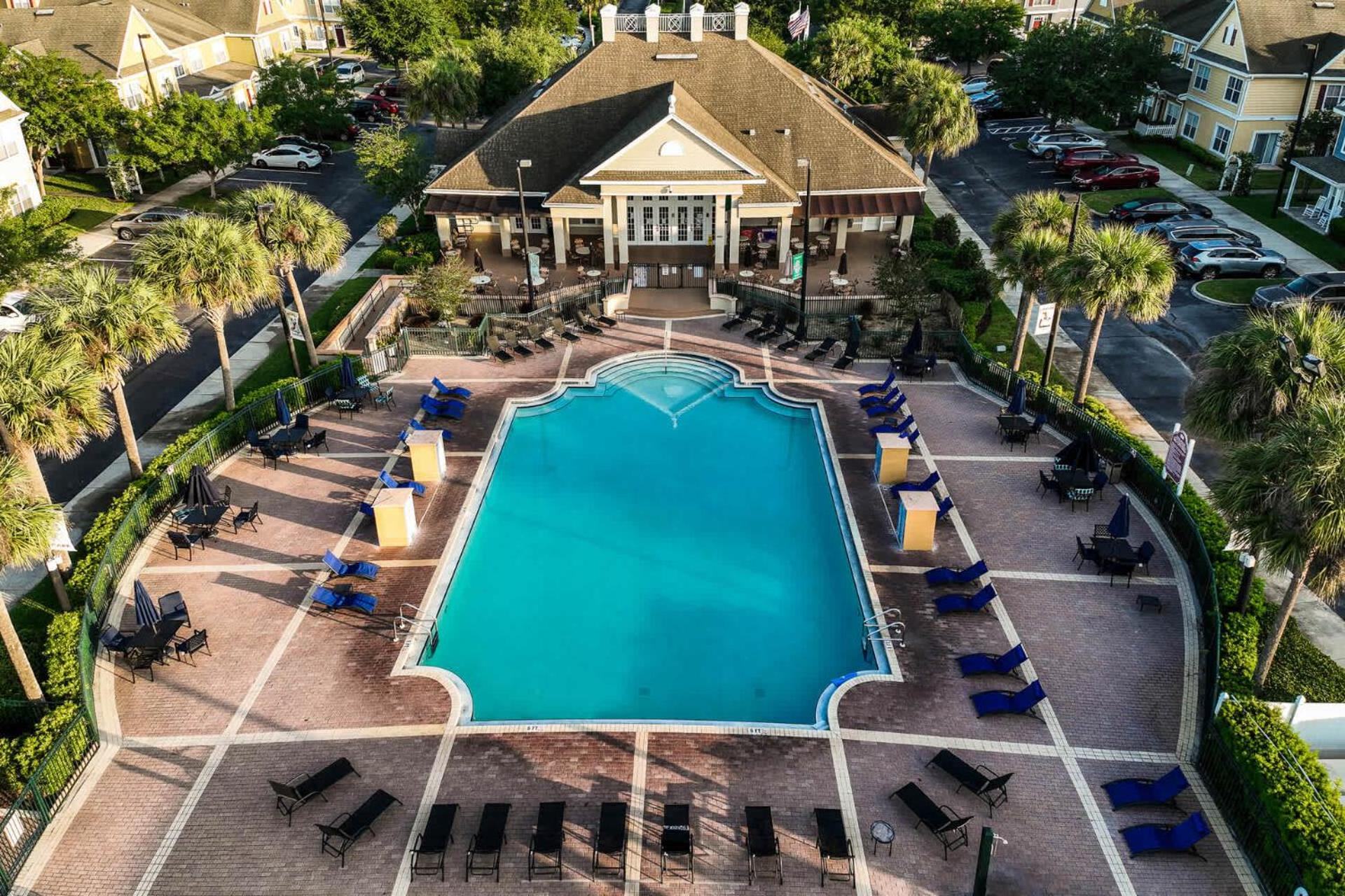Apartment minutes from Disney