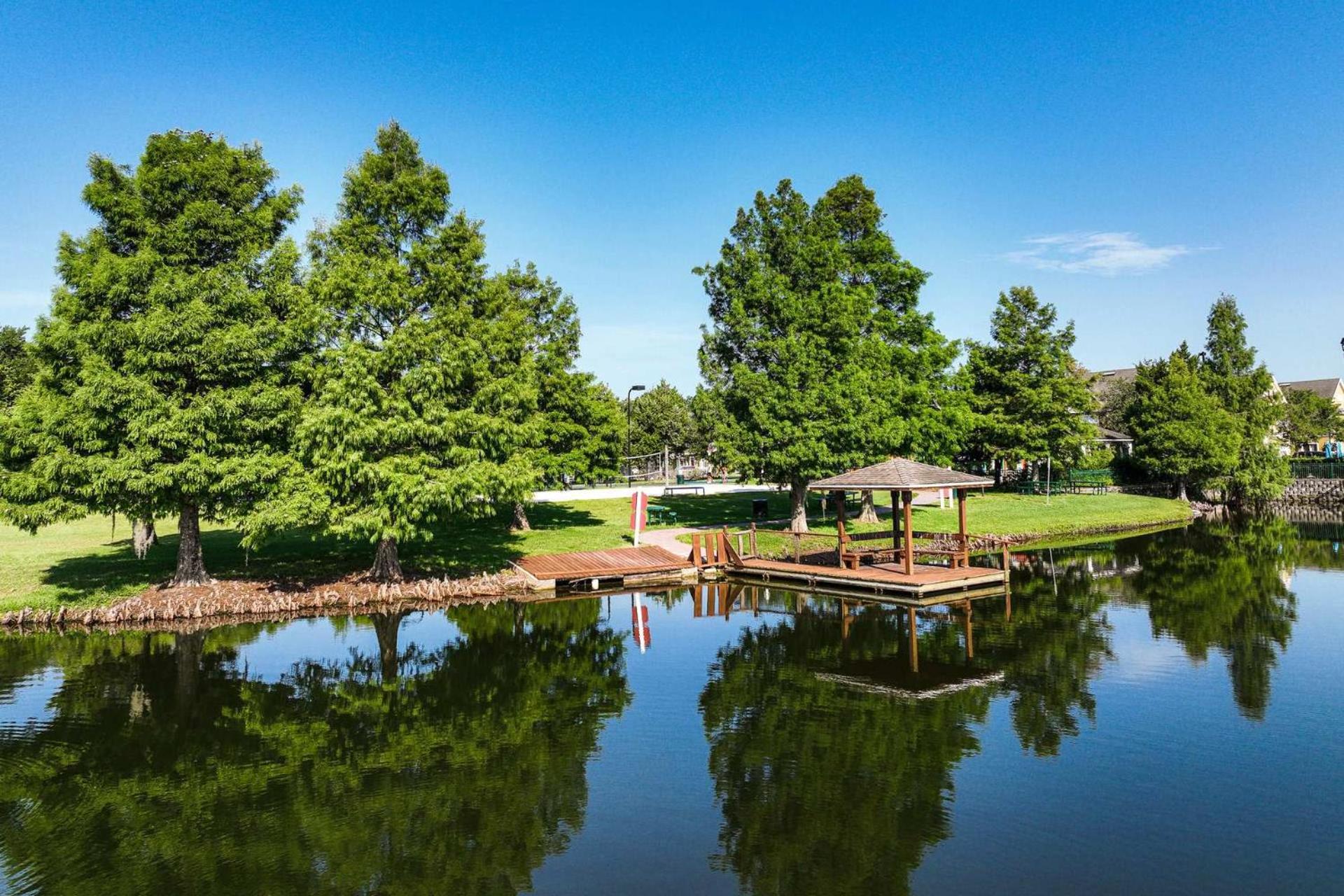 Apartment minutes from Disney