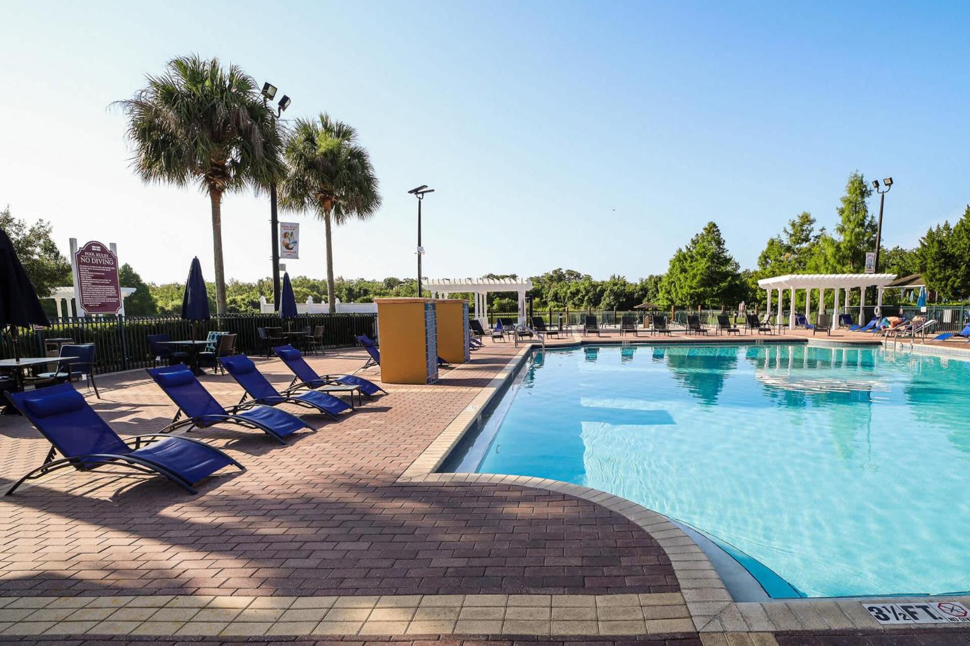 Apartment minutes from Disney