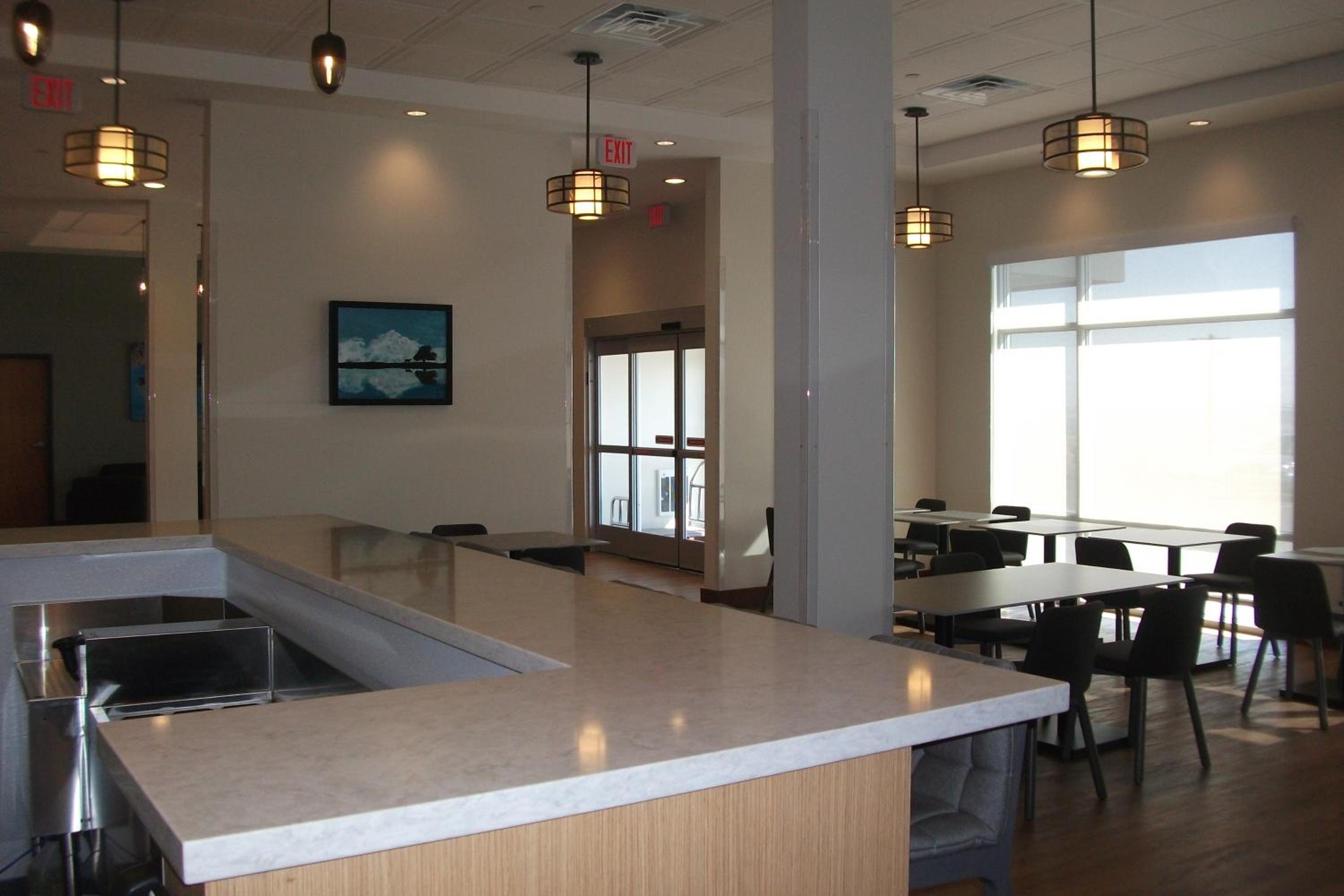 Pendleton Vacations - Radisson Hotel Pendleton Airport - Property Image 7