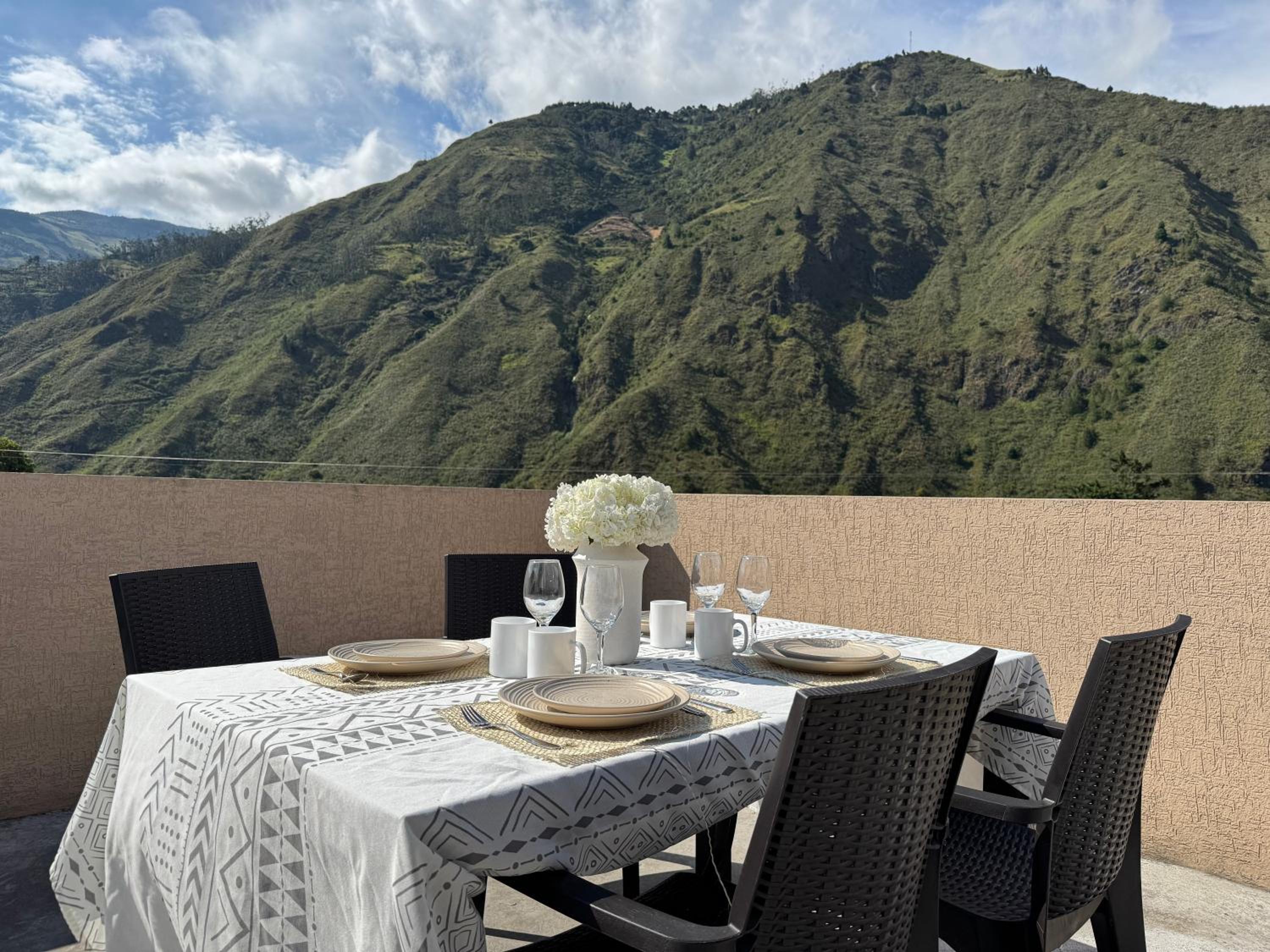 Luxury Penthouse with Jacuzzy 6 bedroom
