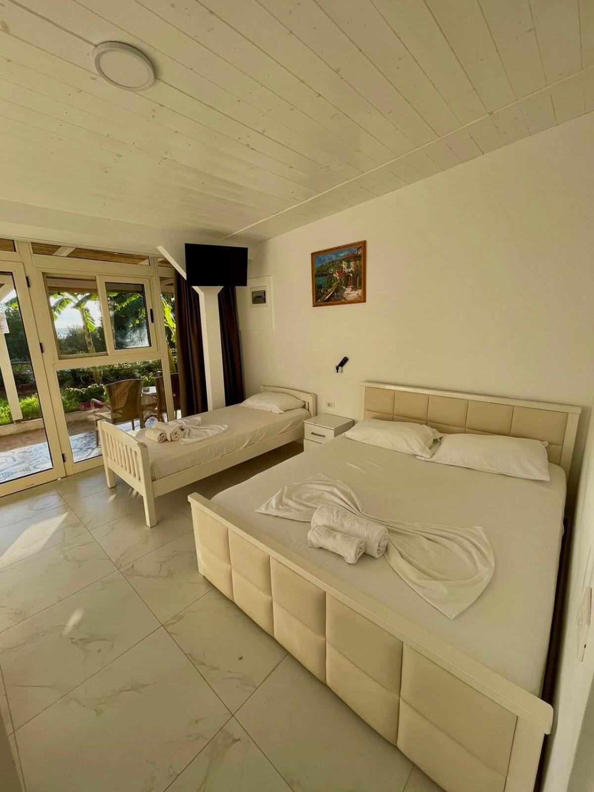 Essos Villas
