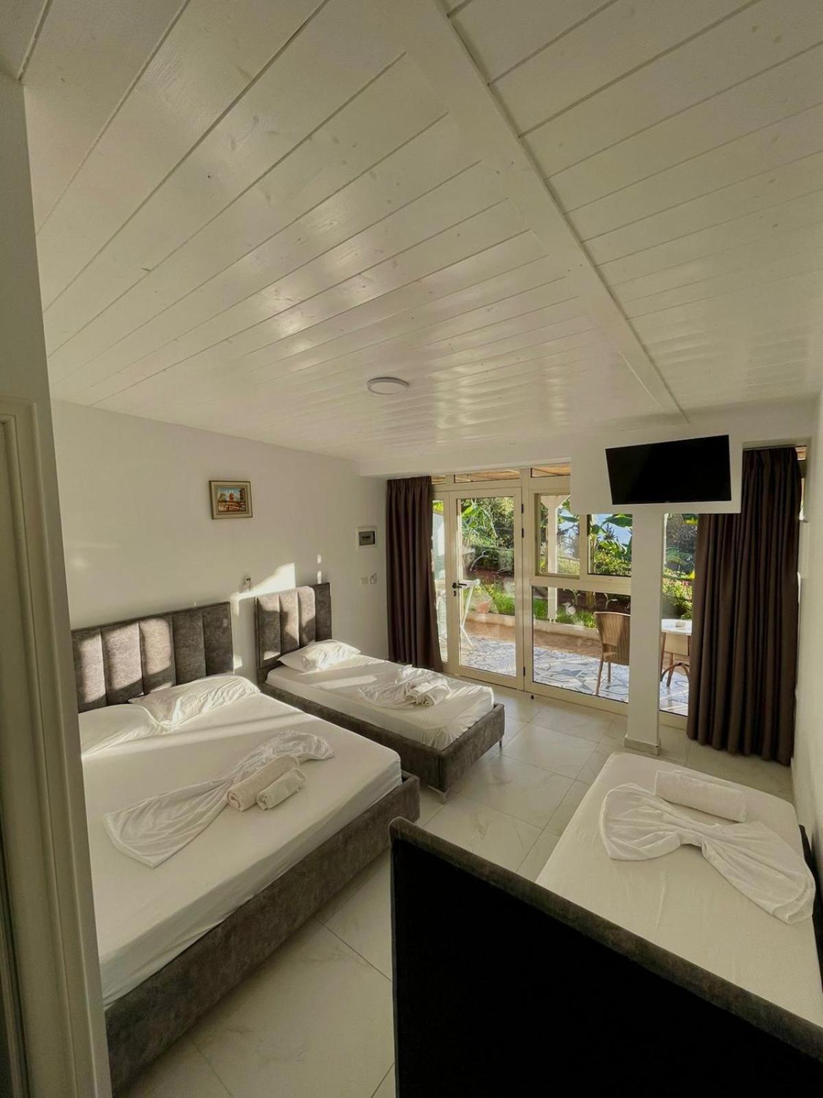 Essos Villas