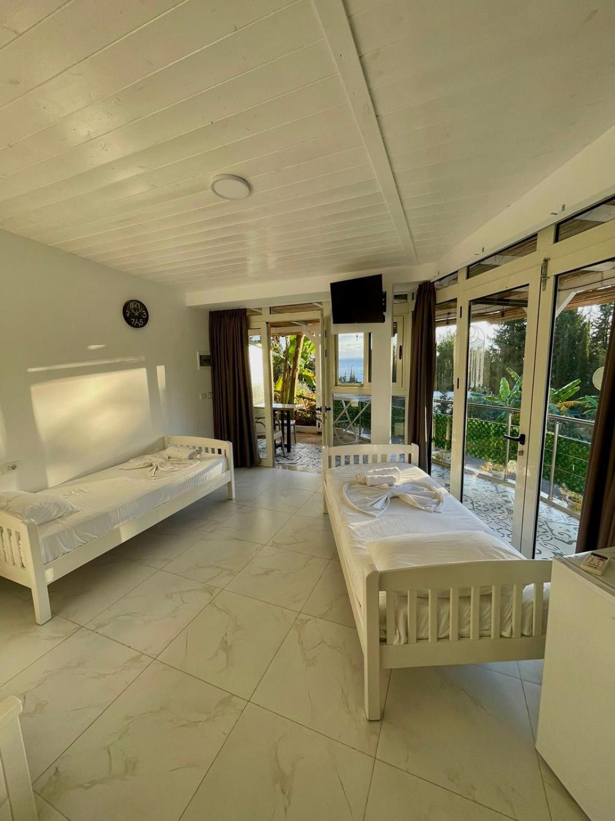 Essos Villas