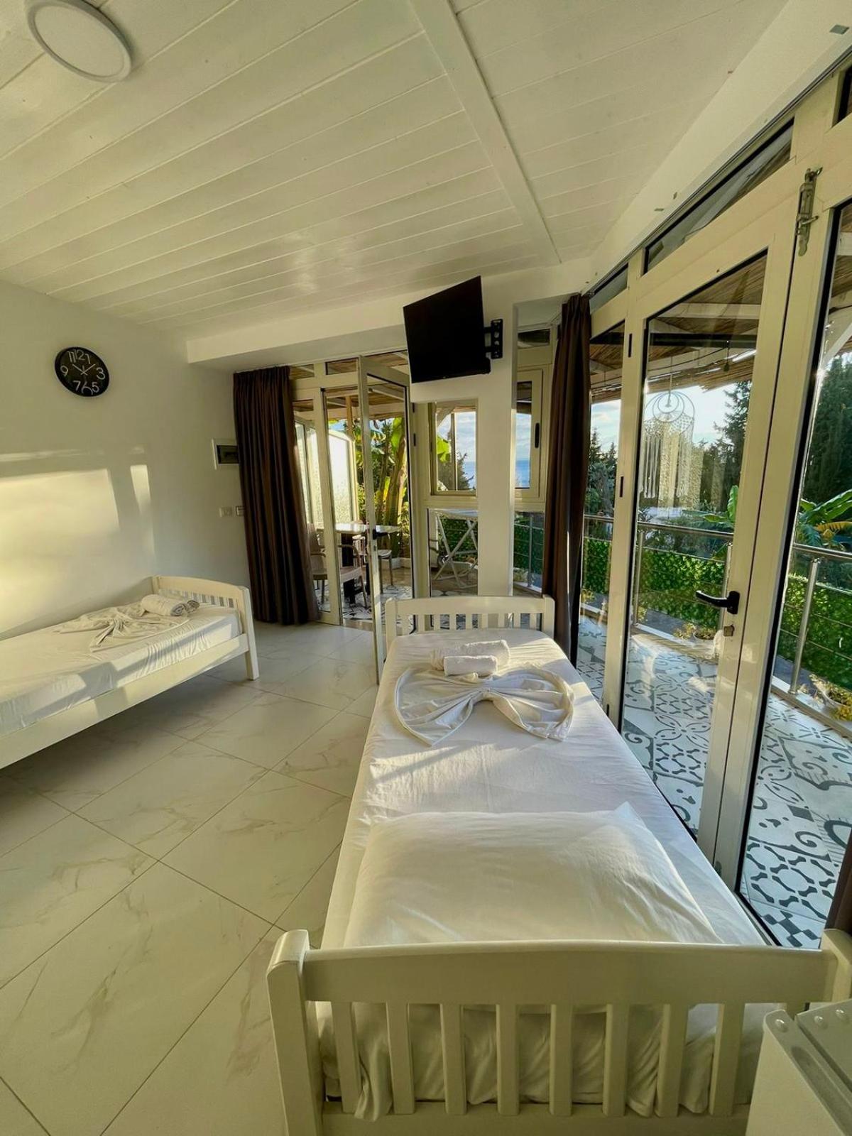 Essos Villas