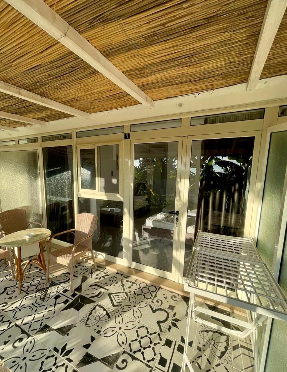 Essos Villas