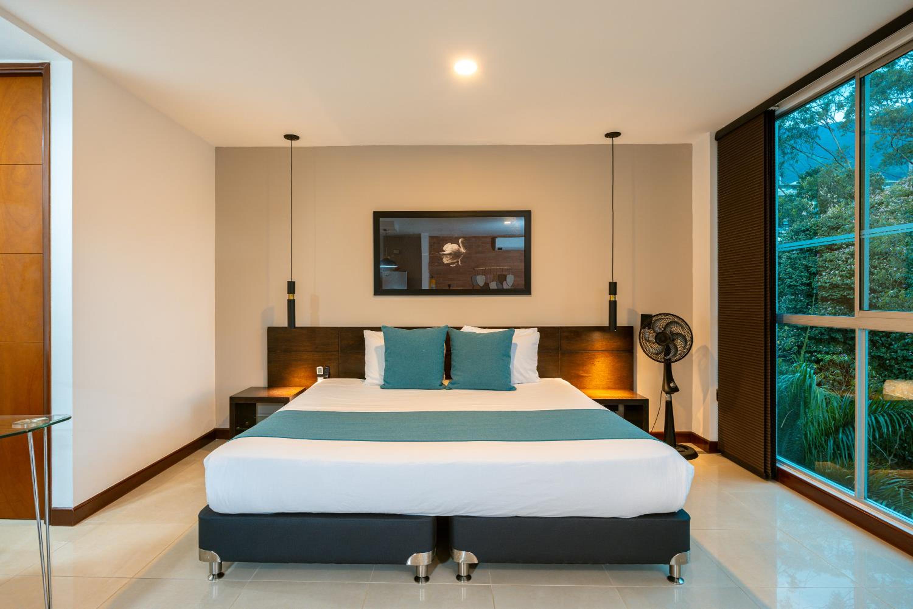 Blux Apartments Medellin