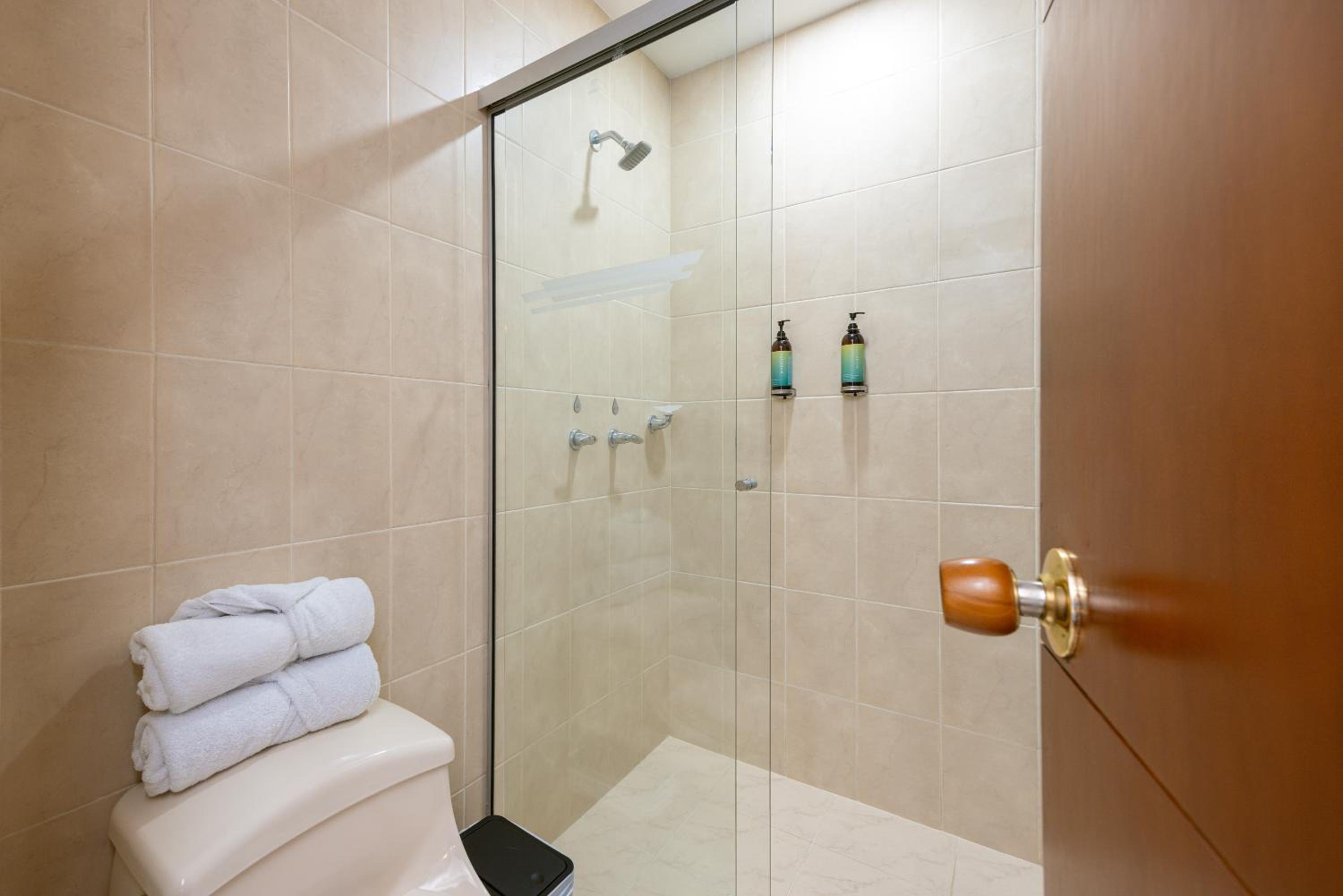 Blux Apartments Medellin