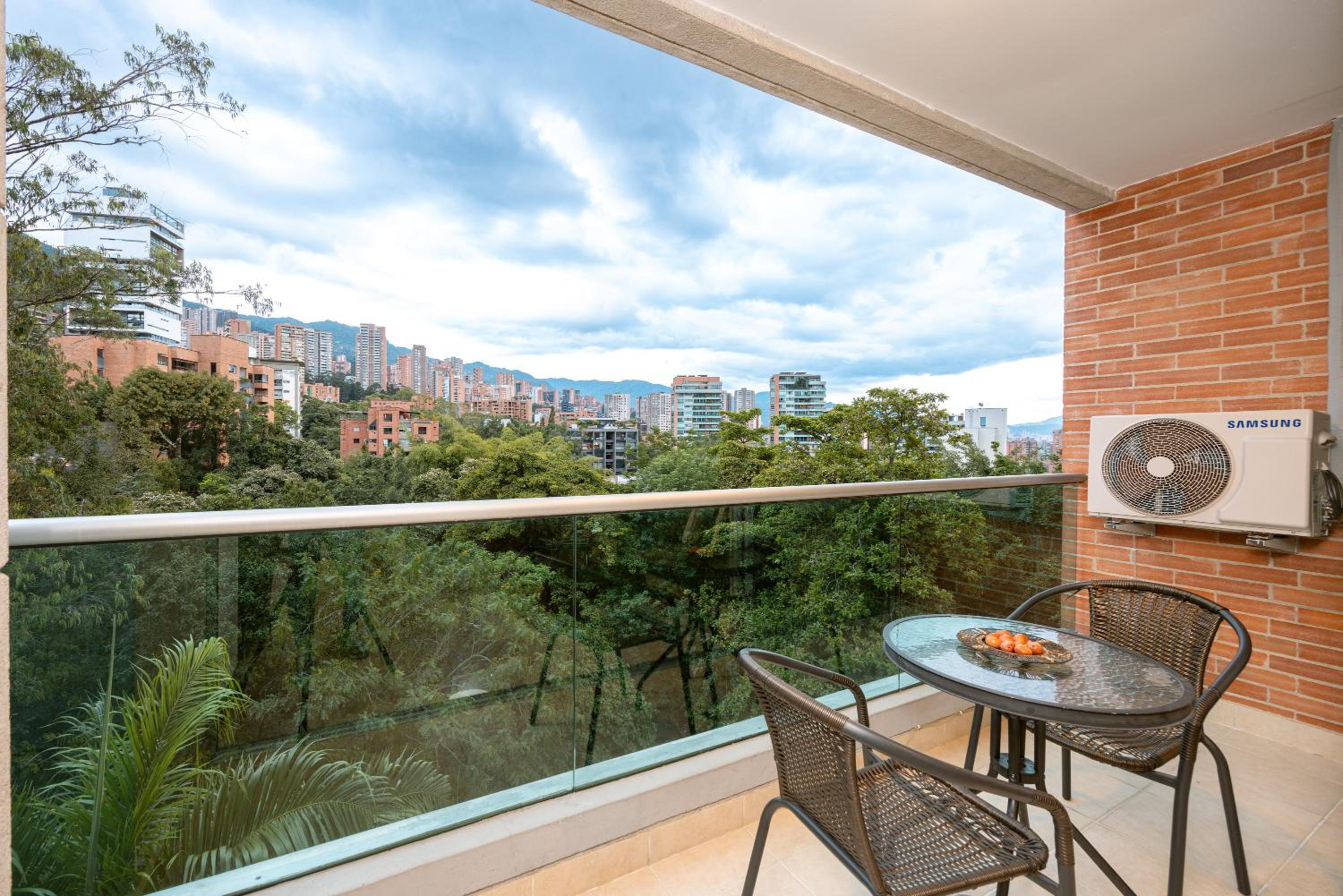 Blux Apartments Medellin