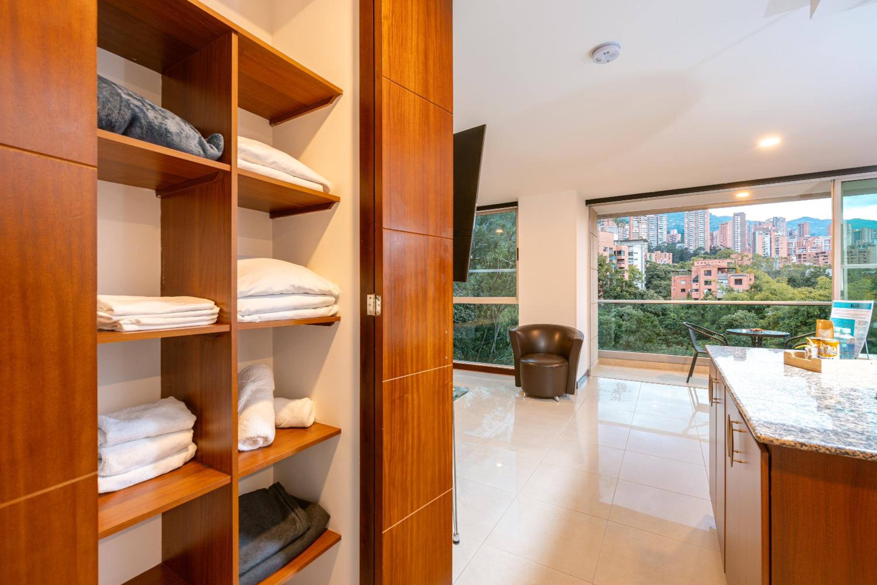 Blux Apartments Medellin