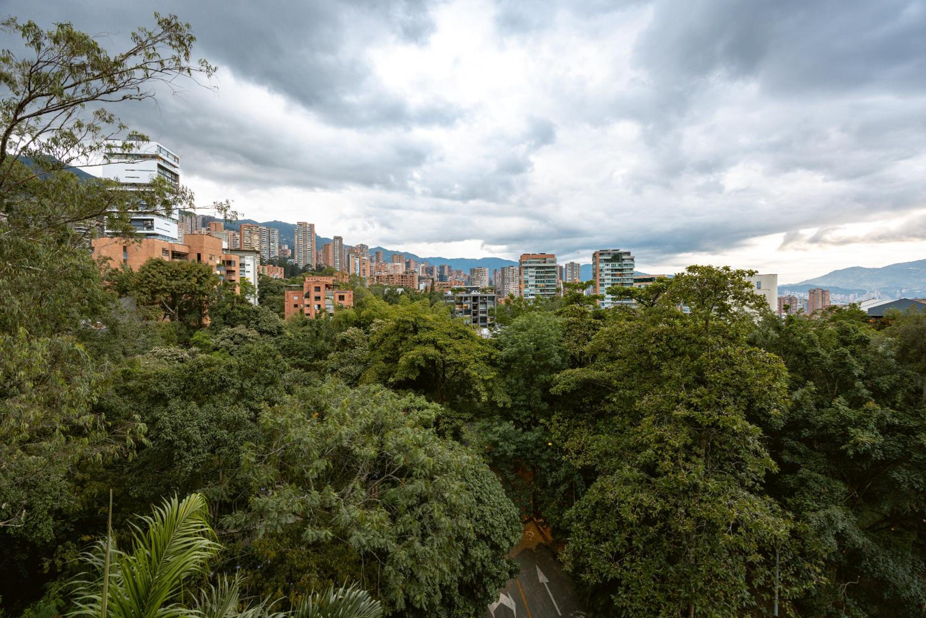 Blux Apartments Medellin