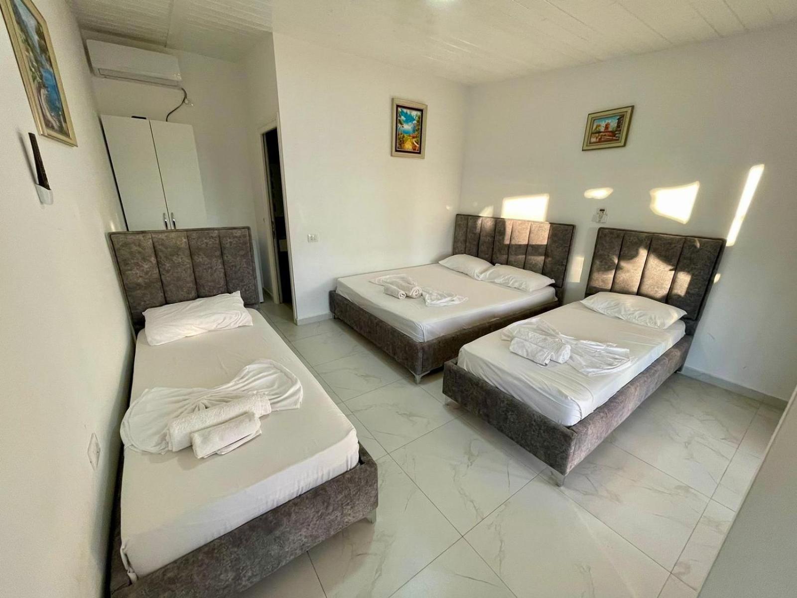 Essos Villas