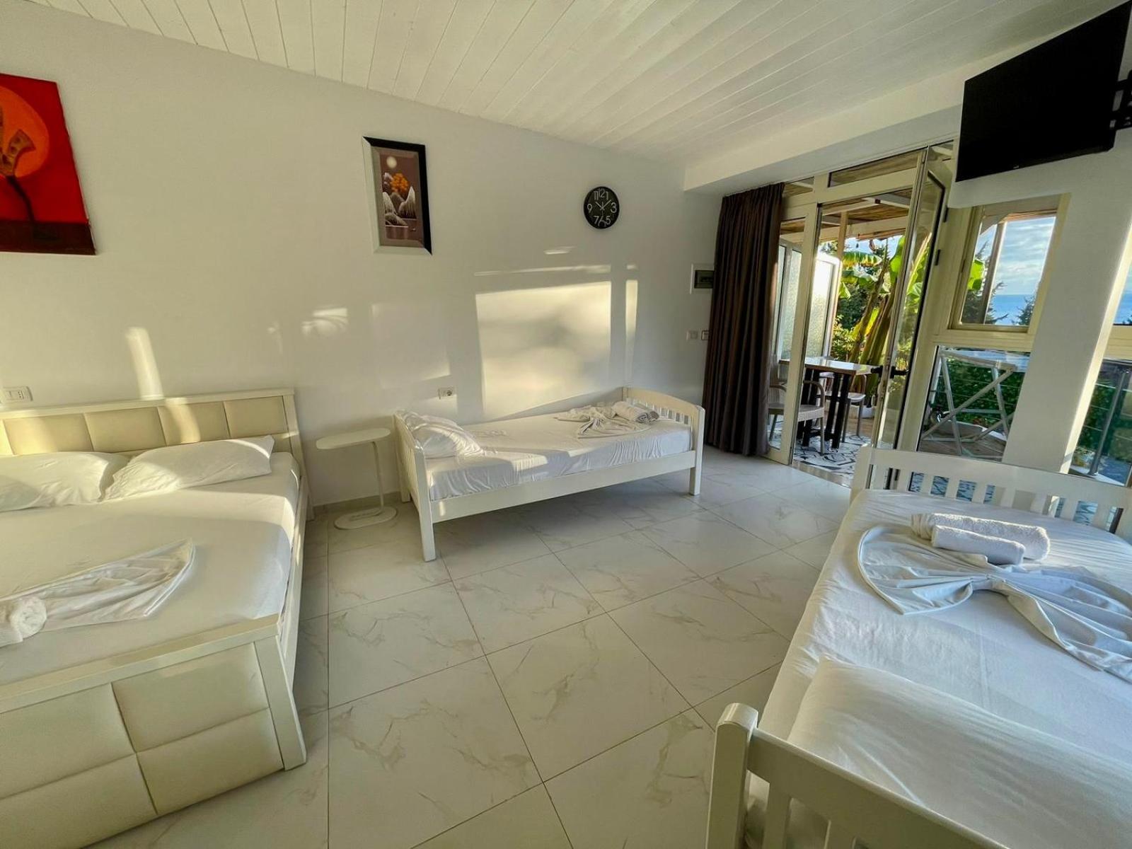 Essos Villas