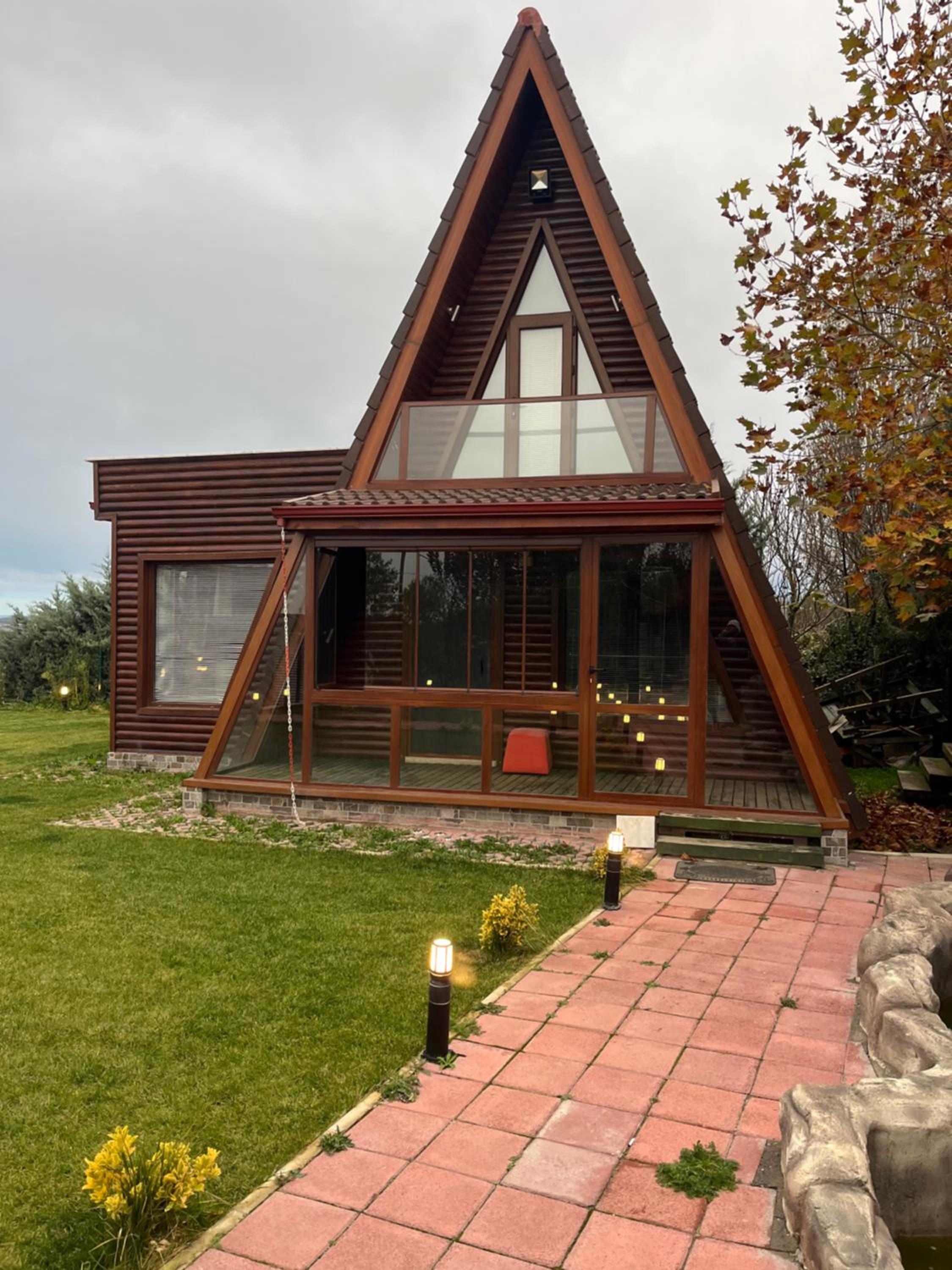 Terrace Bungalov