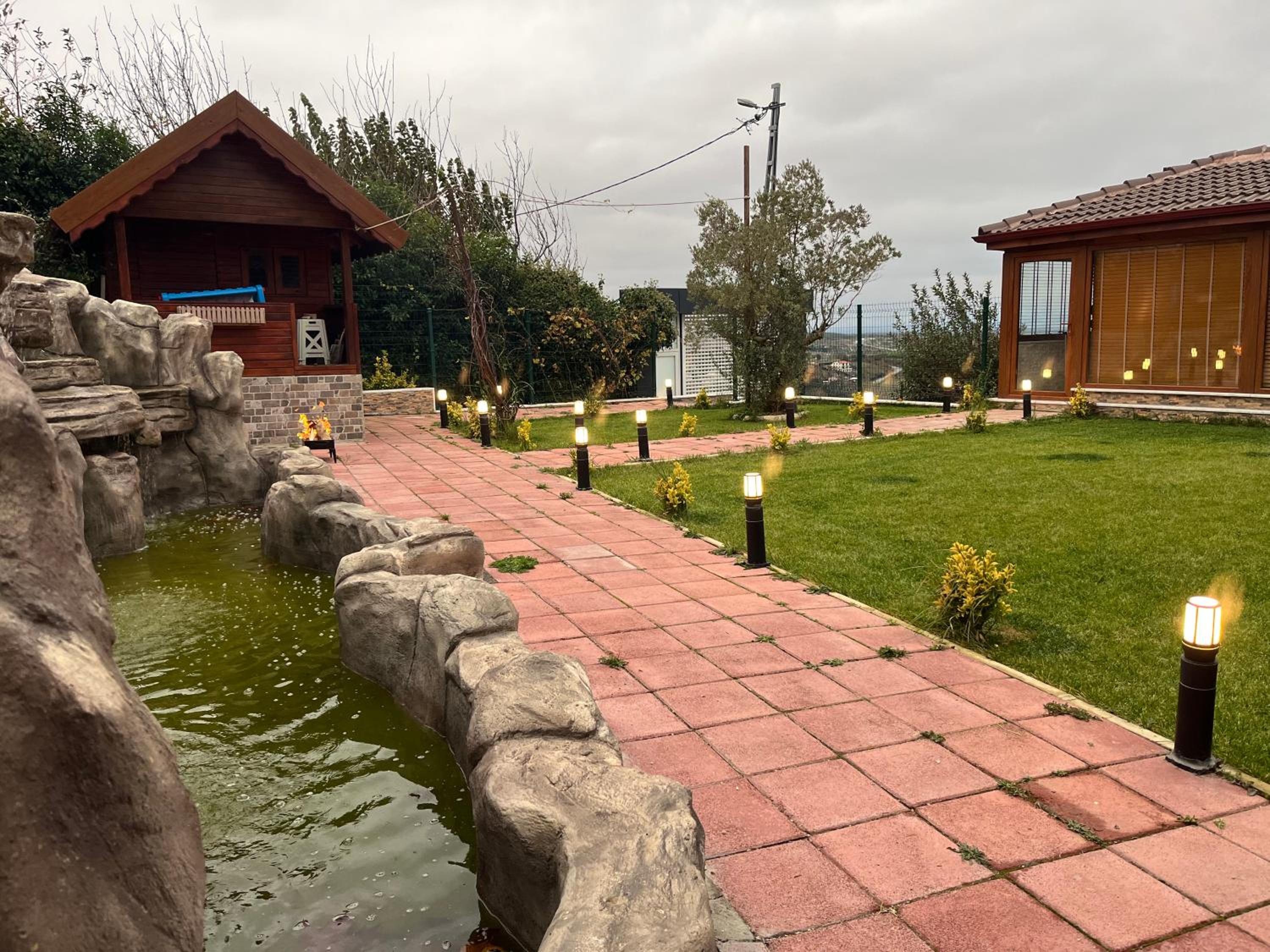 Terrace Bungalov