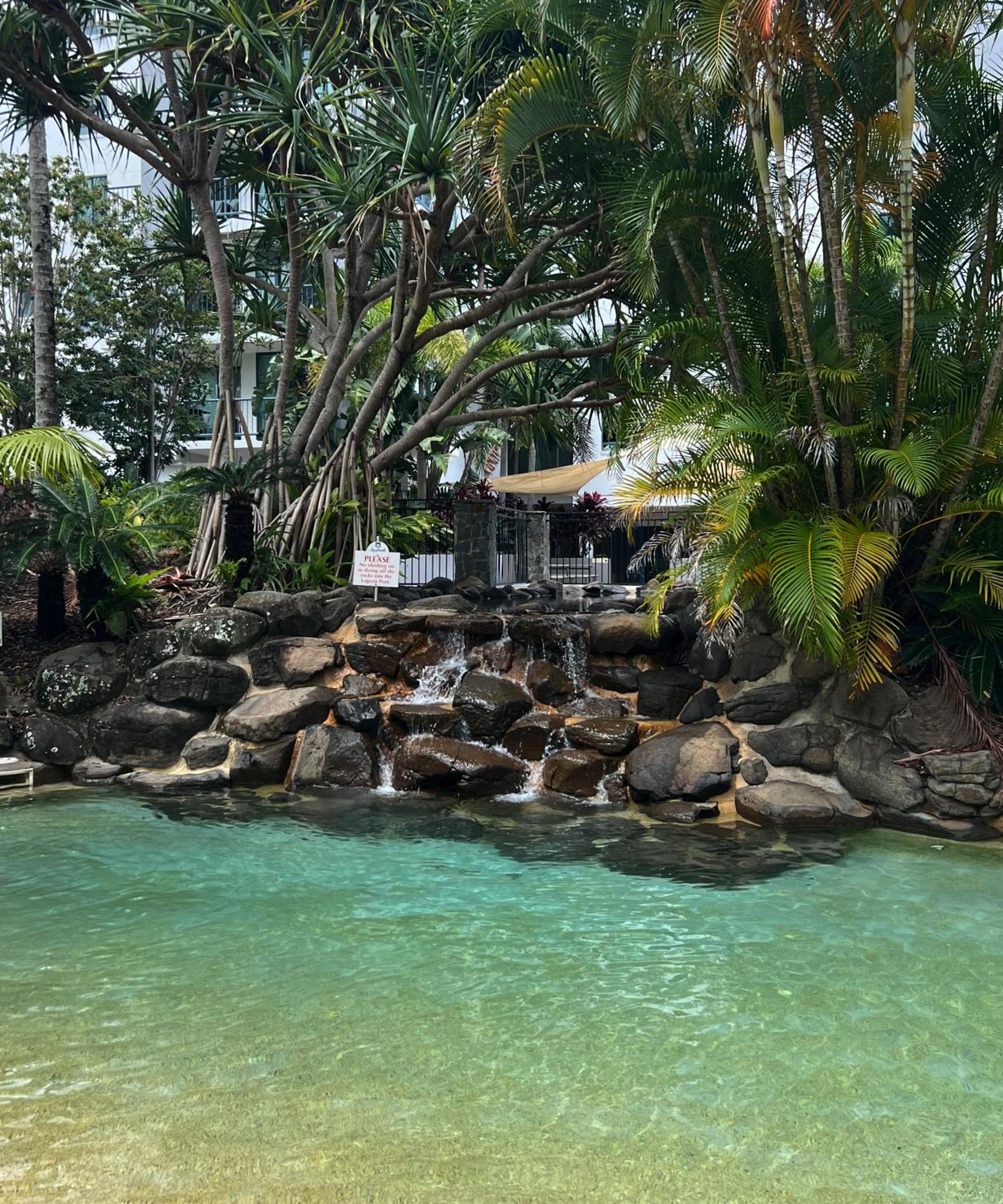 Alex Beachfront Apartment