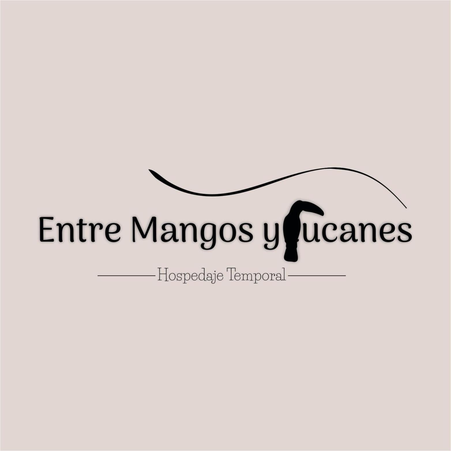 Entre Mangos y Tucanes