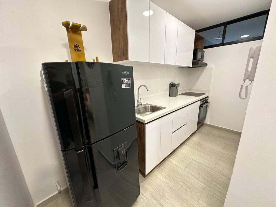 Amara 904-Lindo Apartaestudio en Laureles con hermosa vista