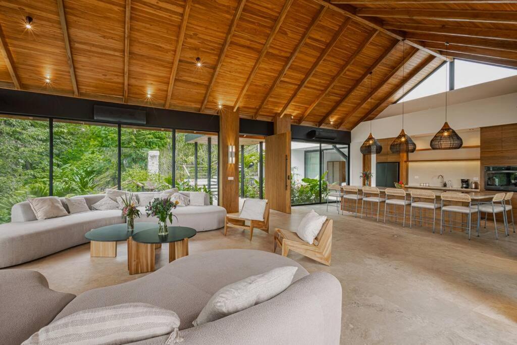 Villa Bahia Oceanview Designer Retreat Malpais