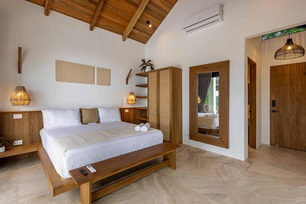 Villa Bahia Oceanview Designer Retreat Malpais
