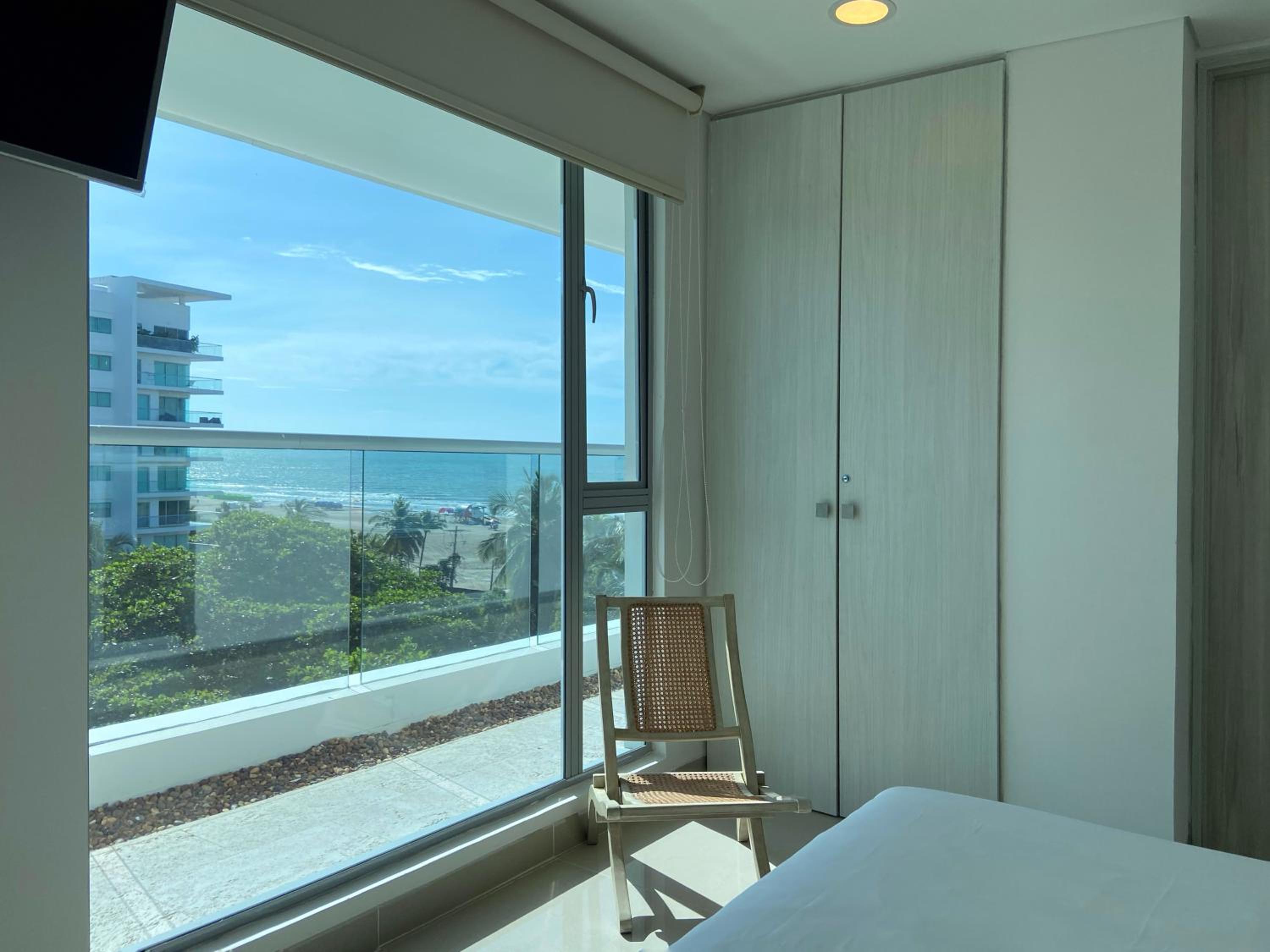 w* Prestigious 2BR w Fantastic View in CTG