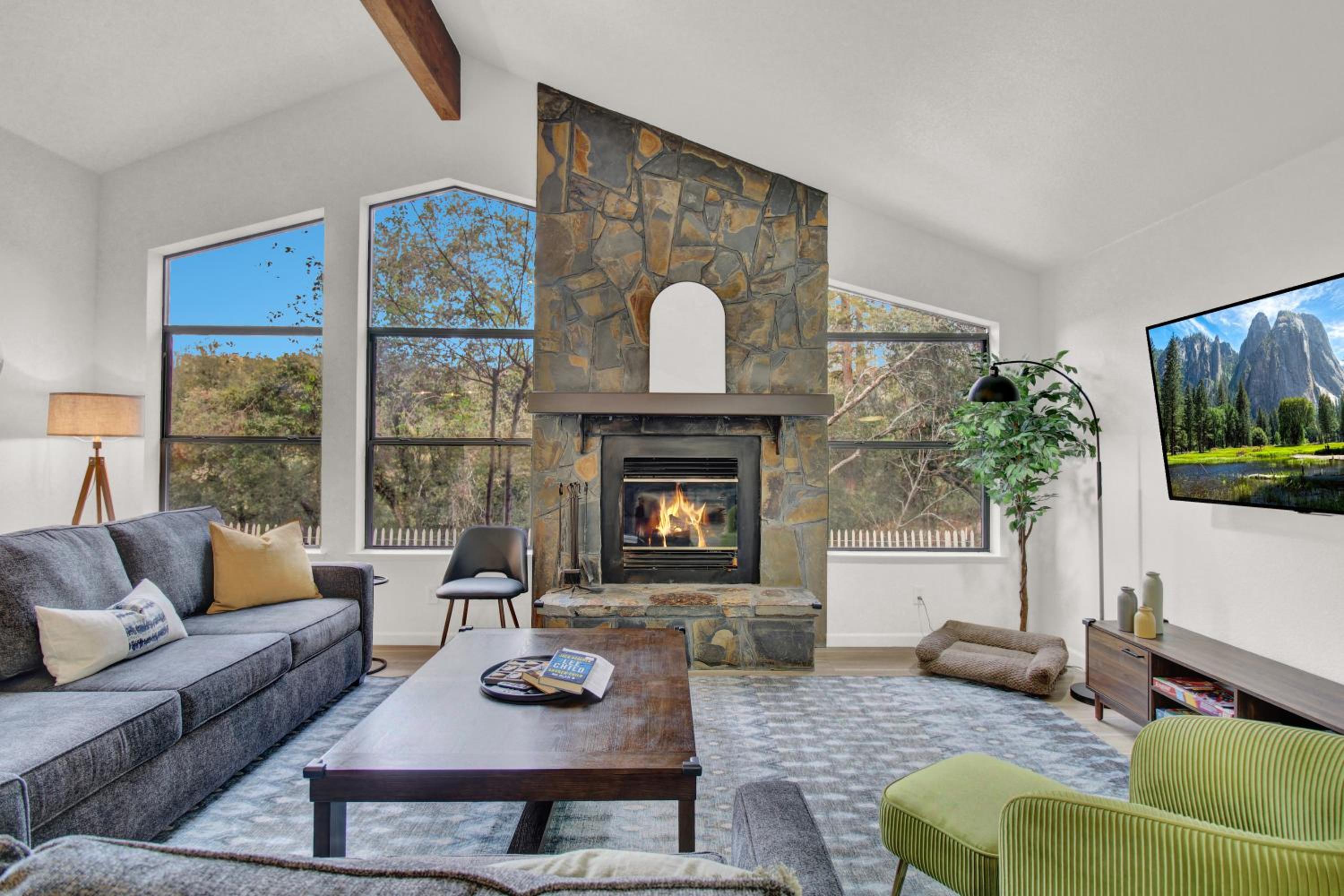 Yosemite Forest Villa