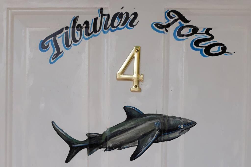 4 Tiburón Toro Squalo's place view 2