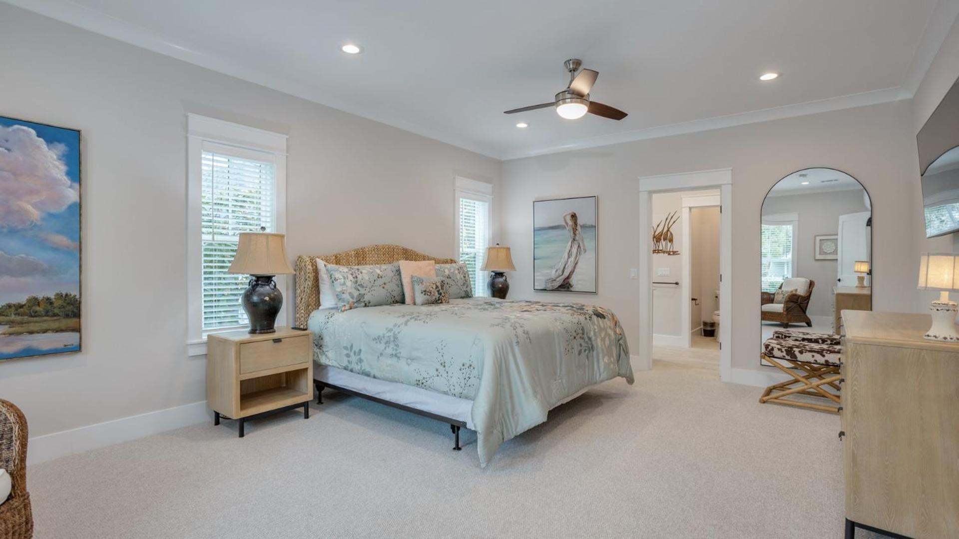 Pool and Spa, Family Home, Beach, MS8 view 4