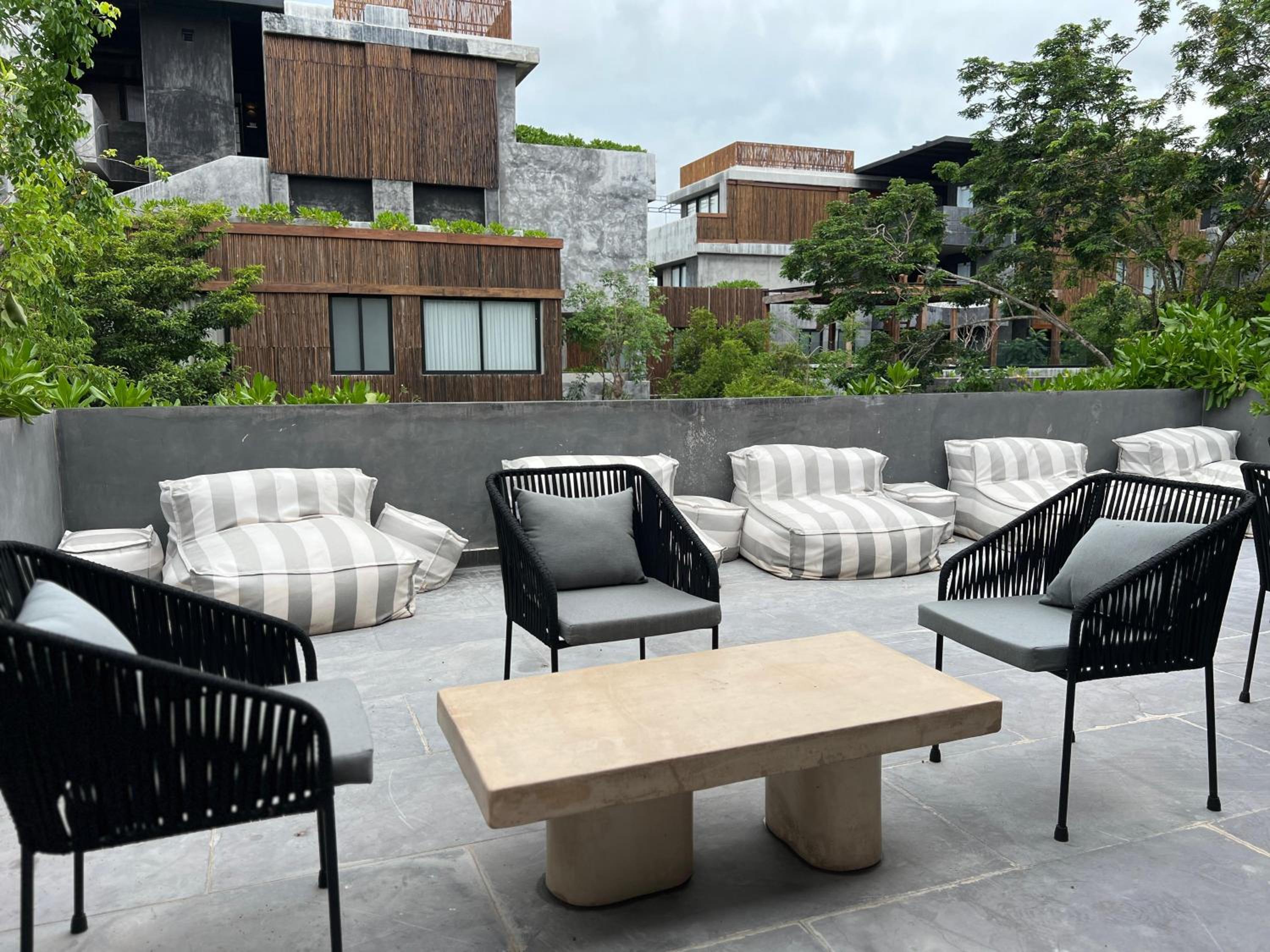 lounge