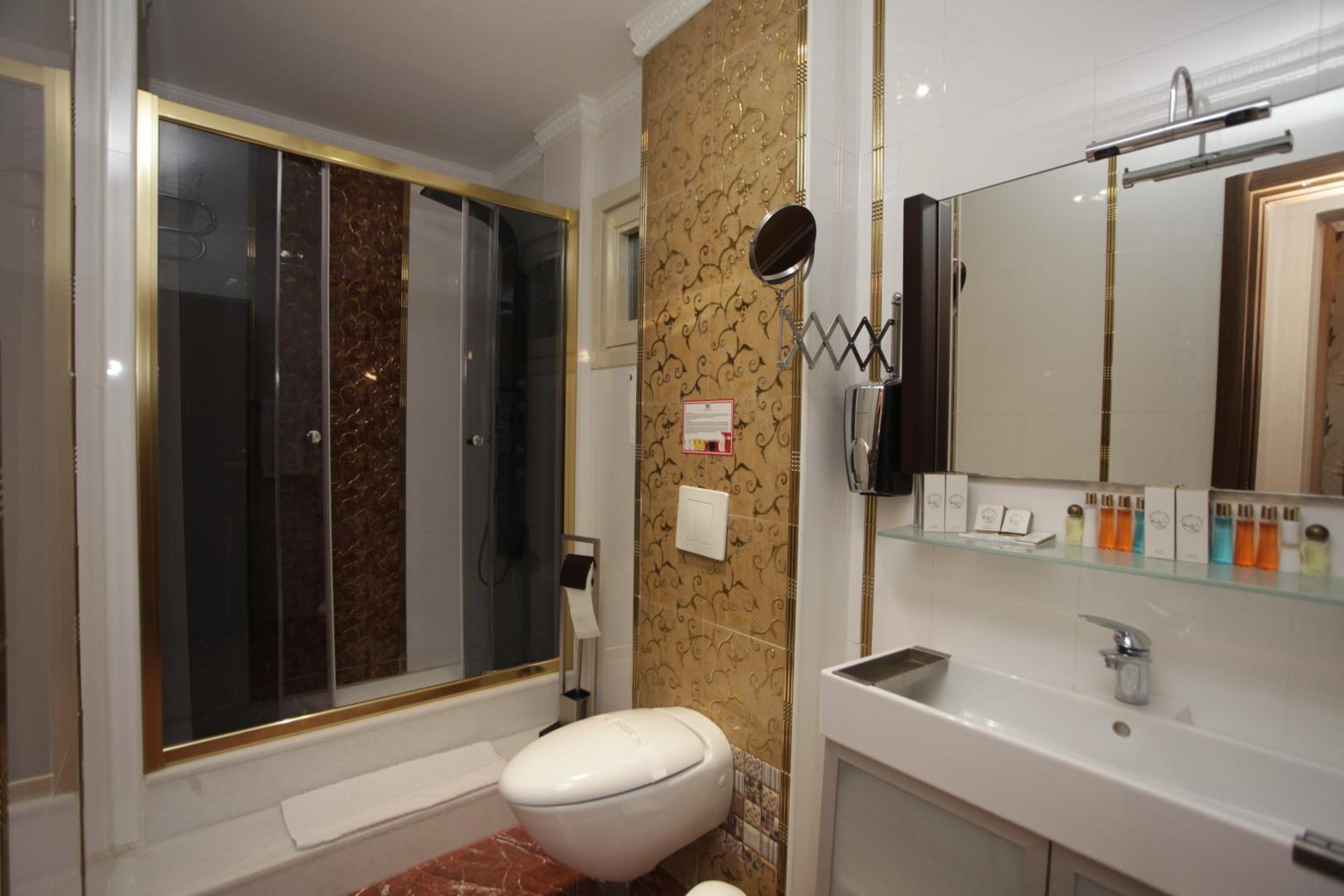 Marmaray Hotel - Image 51