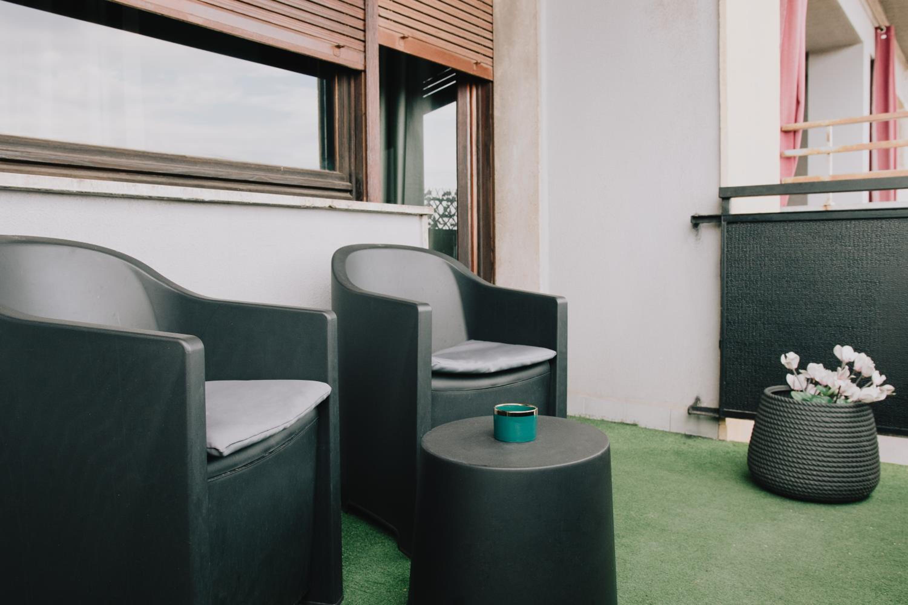 balance & terrace