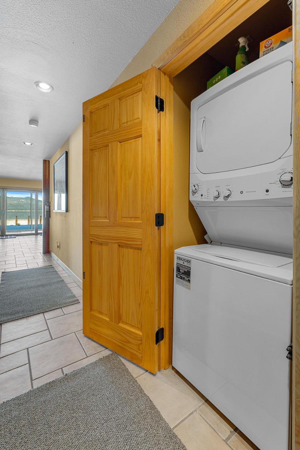 New! Beach Cruzen - Crystal Beach - Lakefront - Beach - Seasonal Pool view 3