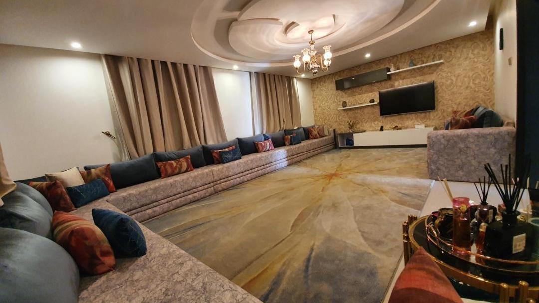 Alia house