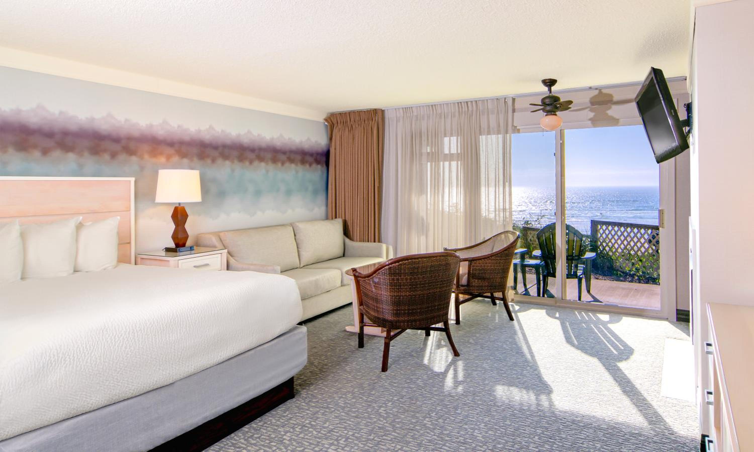 Hallmark Resort - Newport