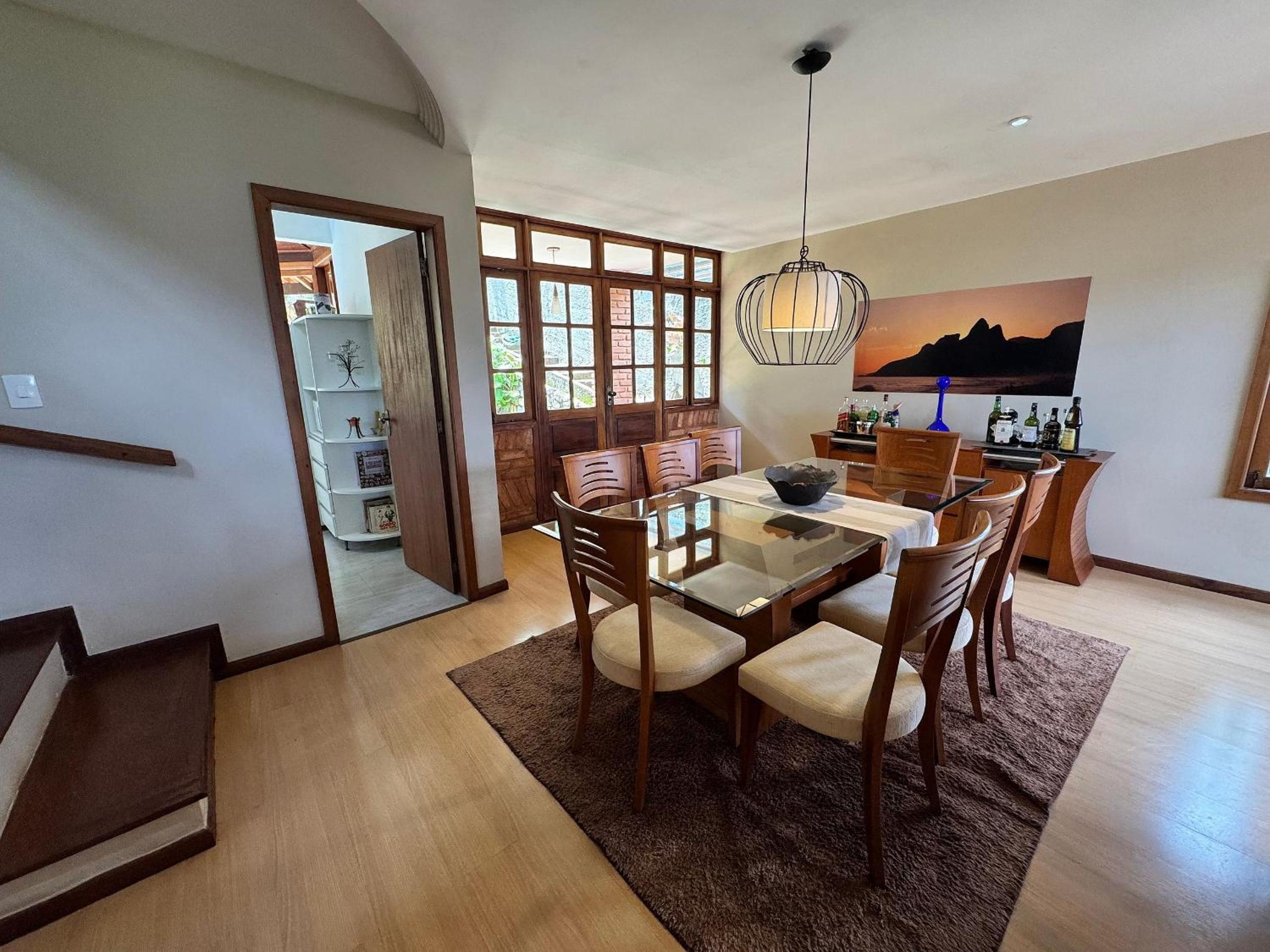 Casa na Serra com piscina, sauna e churrasqueira