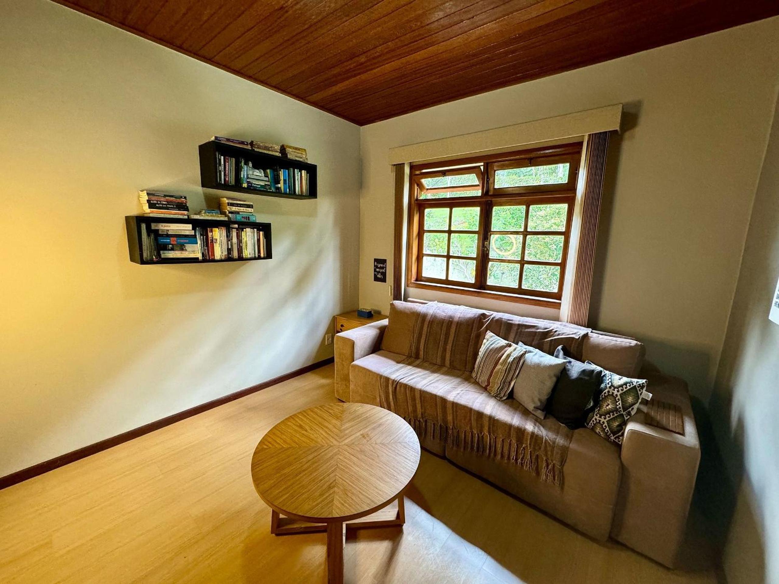 Casa na Serra com piscina, sauna e churrasqueira