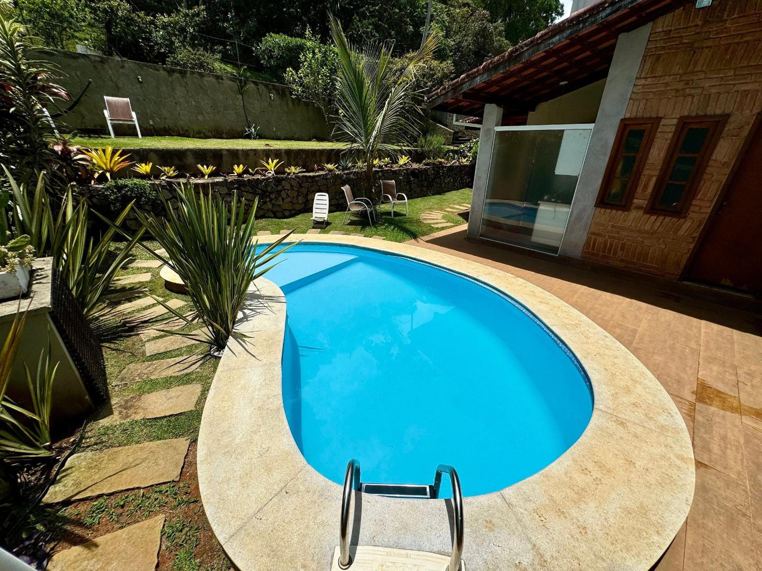 Casa na Serra com piscina, sauna e churrasqueira