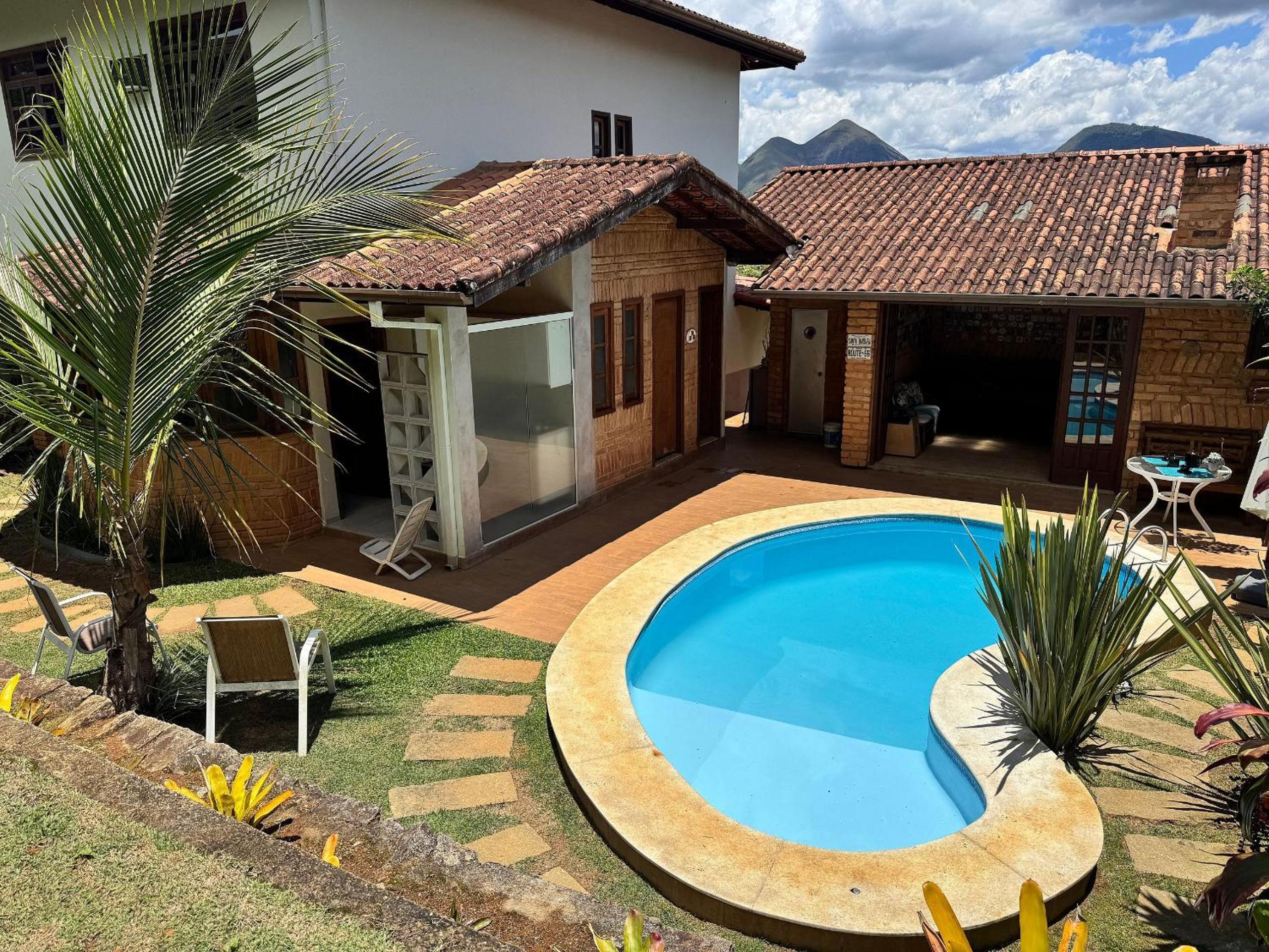 Casa na Serra com piscina, sauna e churrasqueira