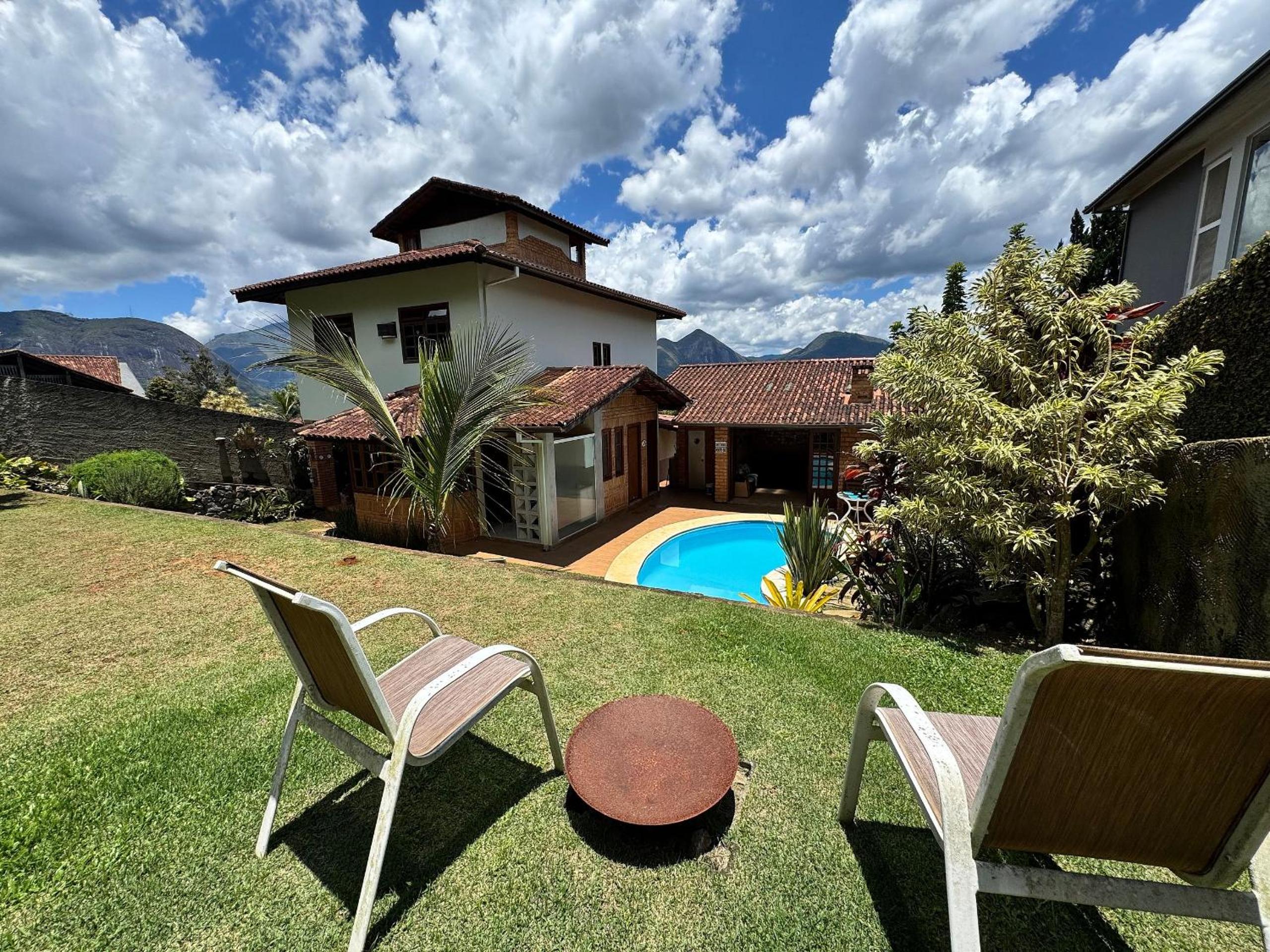 Casa na Serra com piscina, sauna e churrasqueira